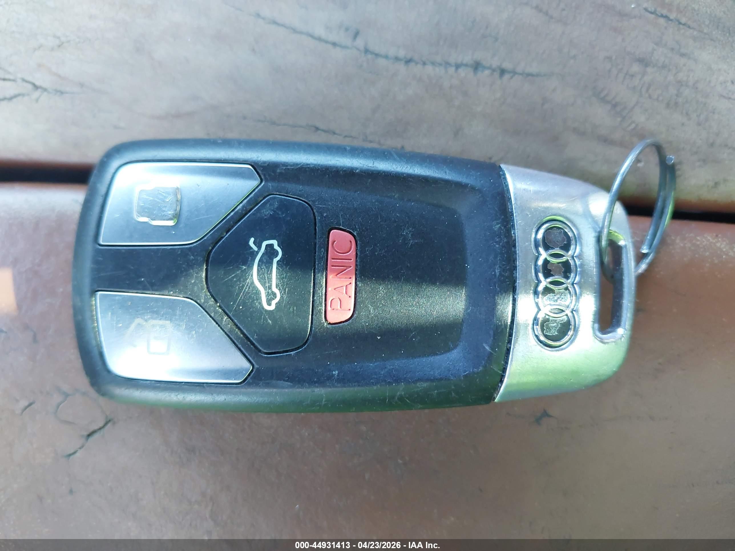 AUDI Q7 image 11