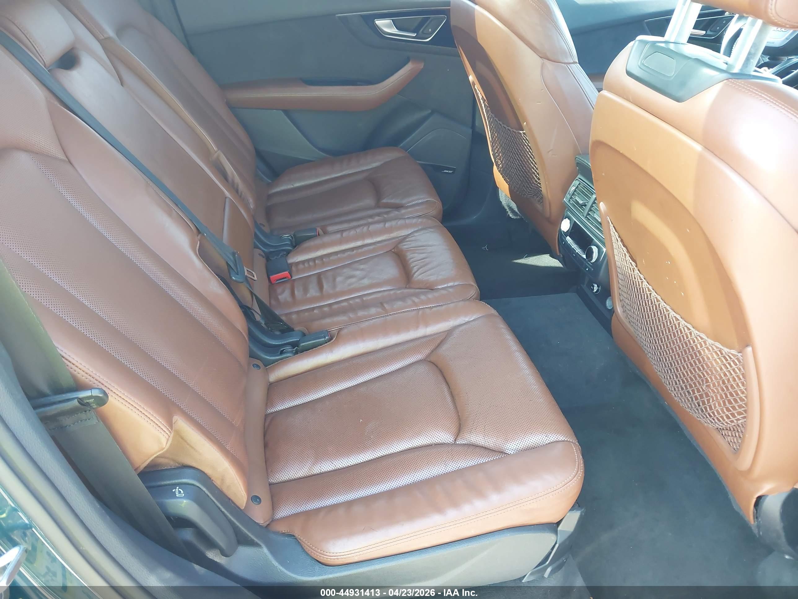 AUDI Q7 image 8