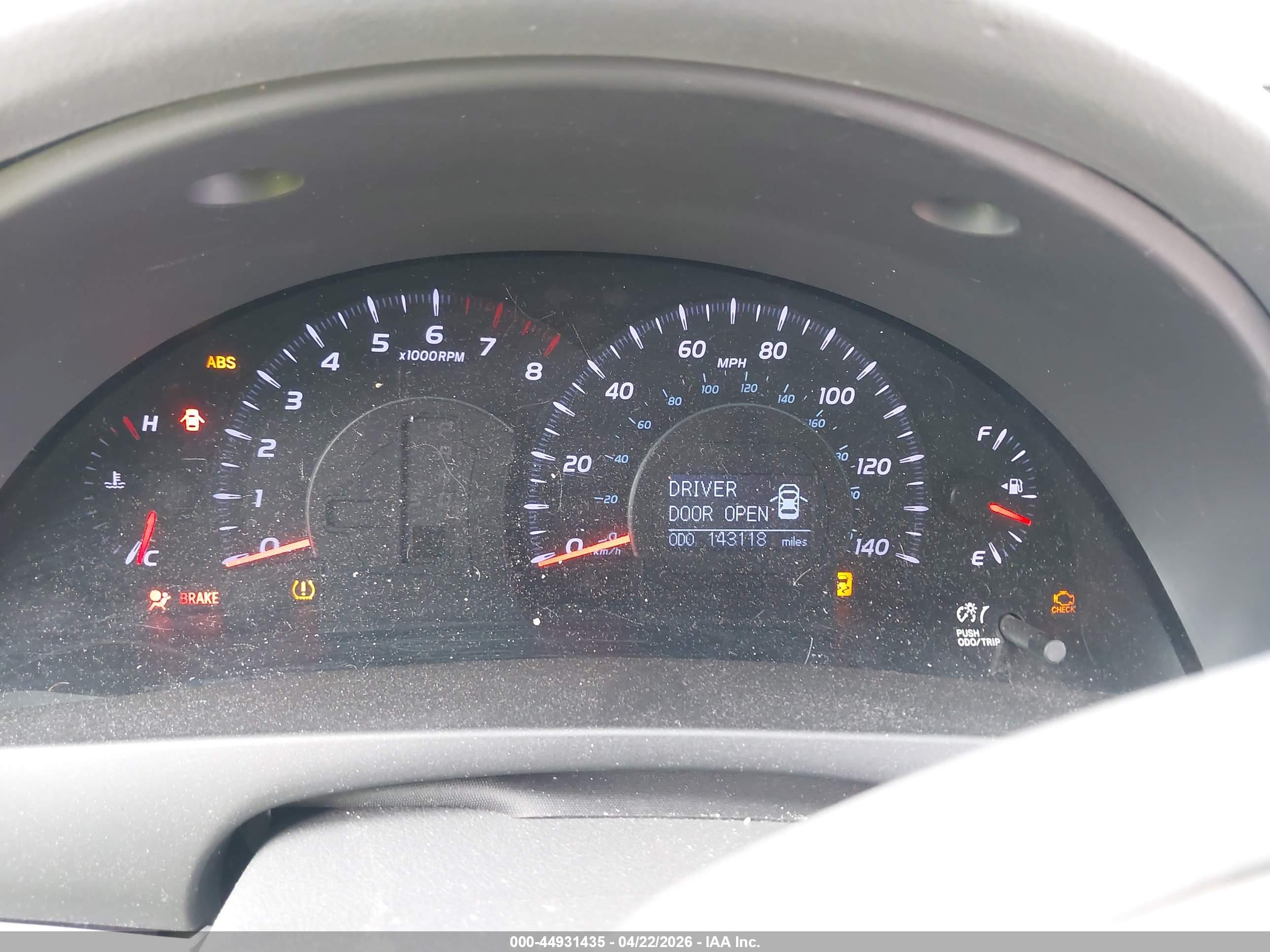 TOYOTA CAMRY image 7
