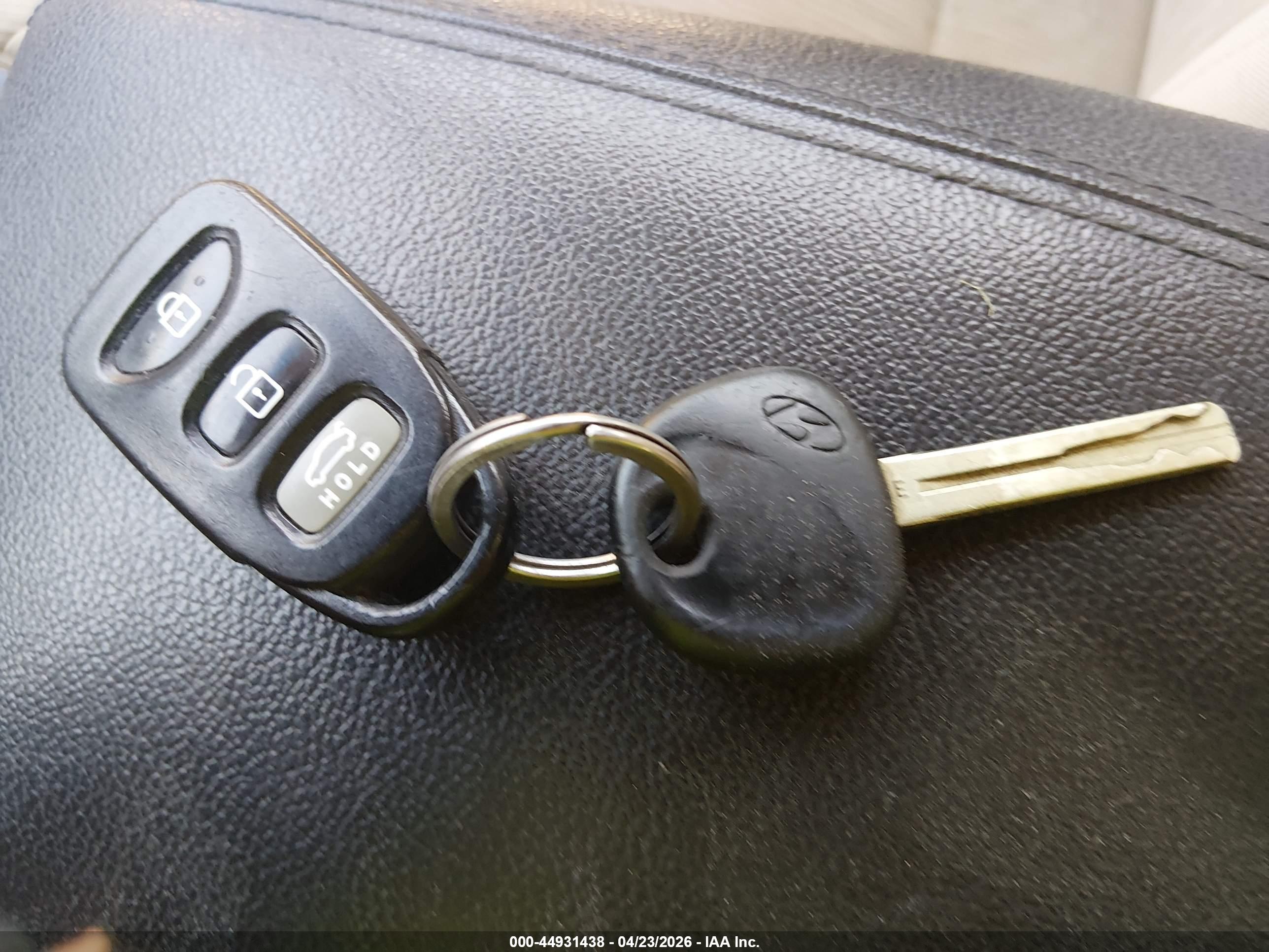 HYUNDAI SONATA image 11