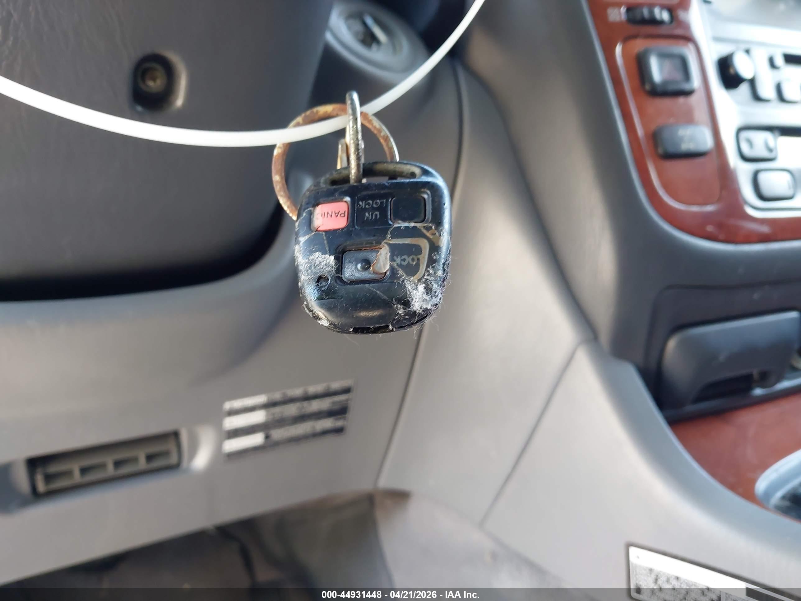 LEXUS LX image 11