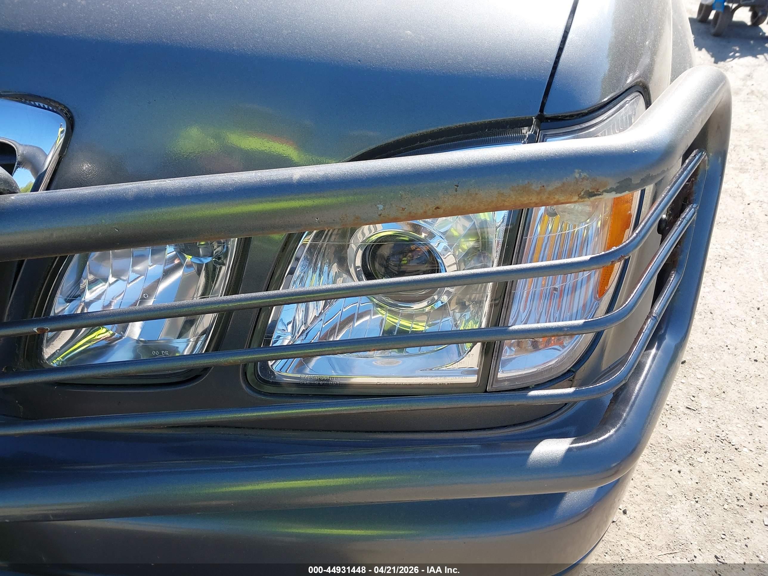 LEXUS LX image 6