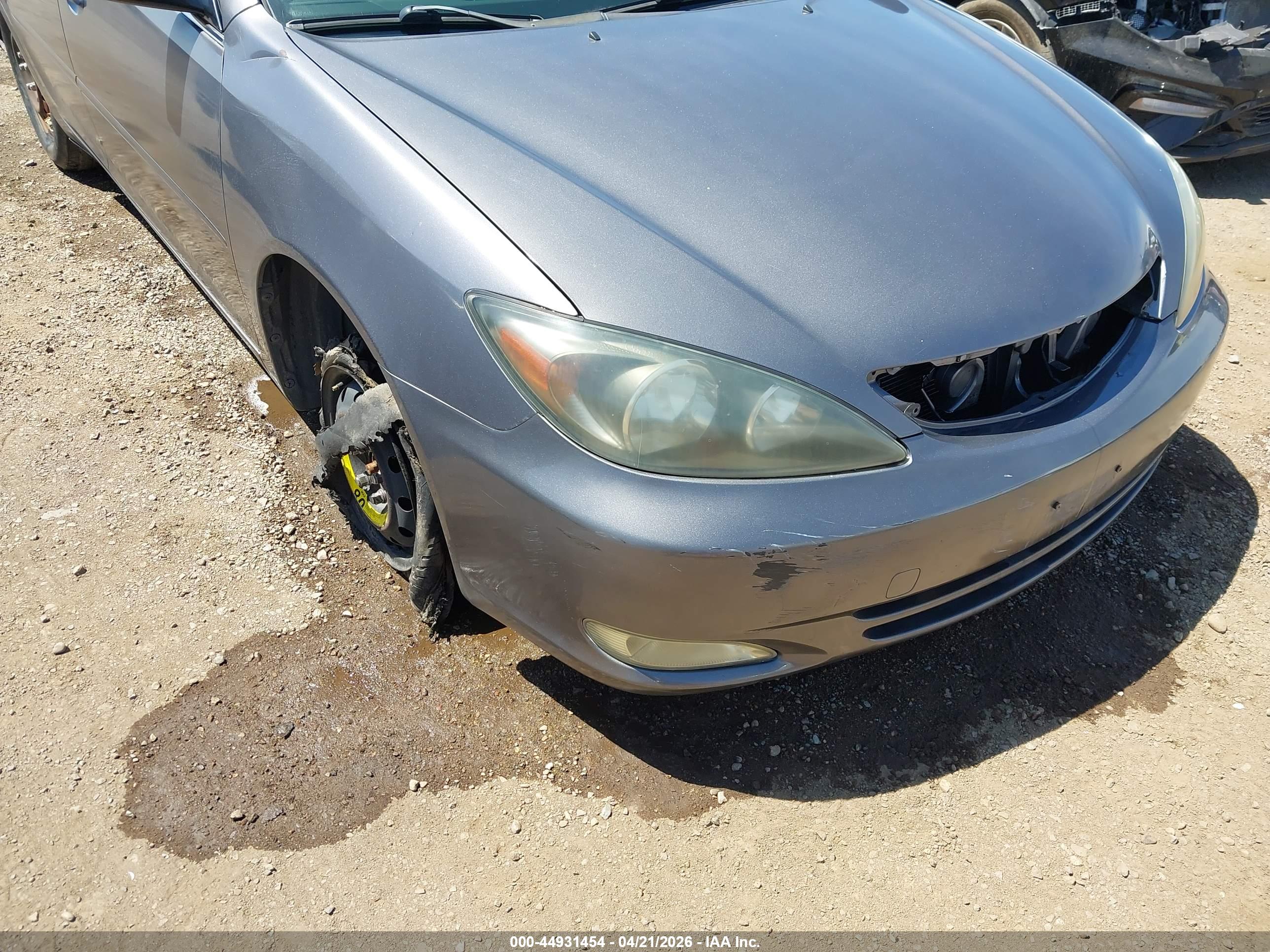 TOYOTA CAMRY image 6