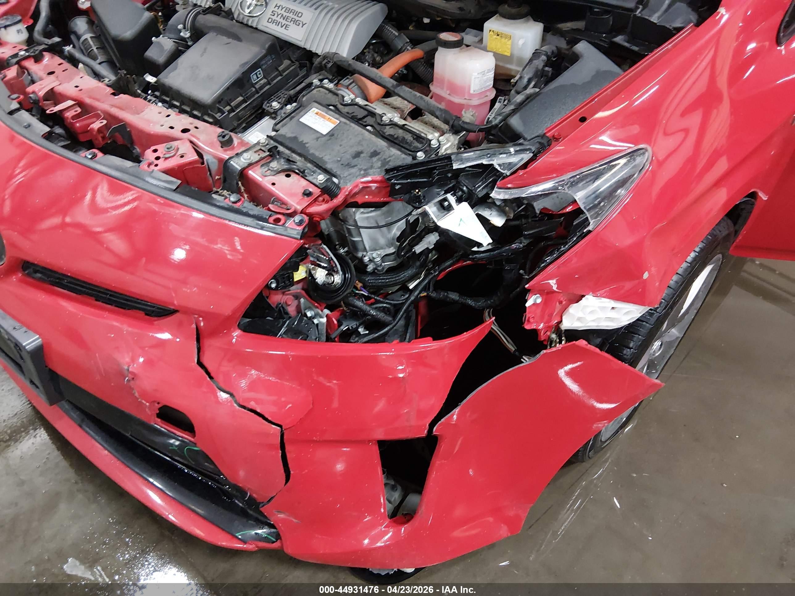 TOYOTA PRIUS image 6