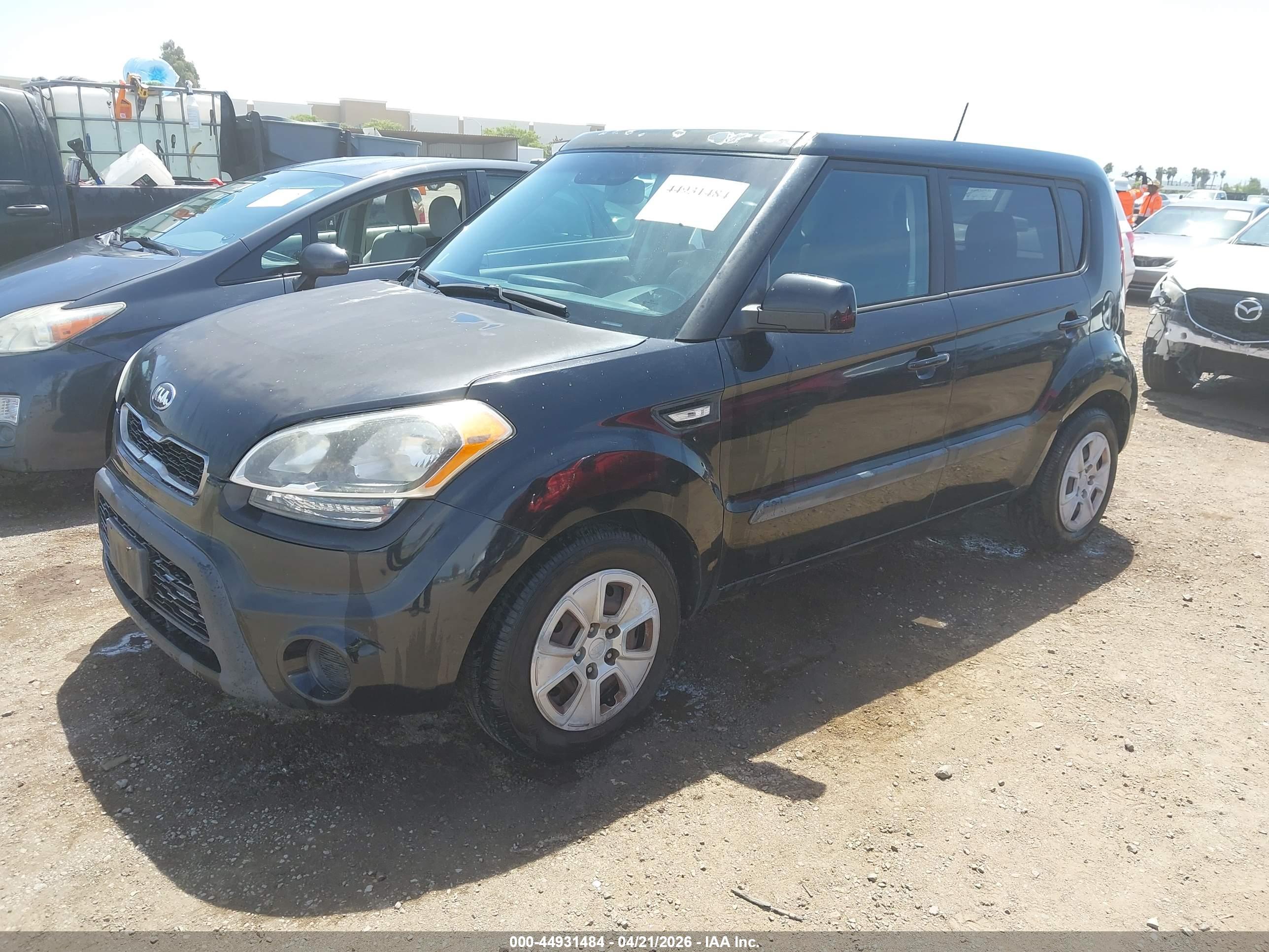 KIA SOUL image 2