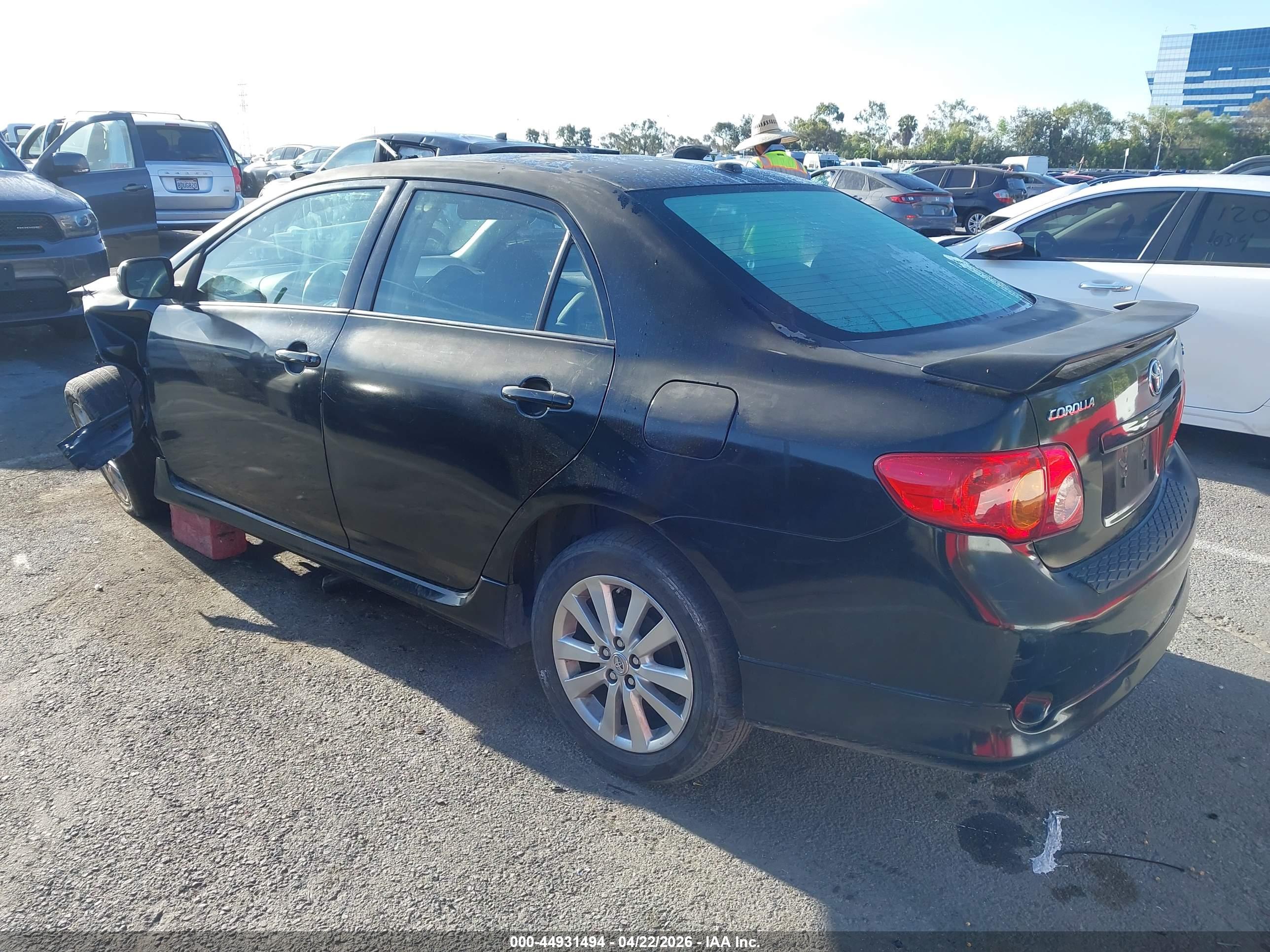TOYOTA COROLLA image 3
