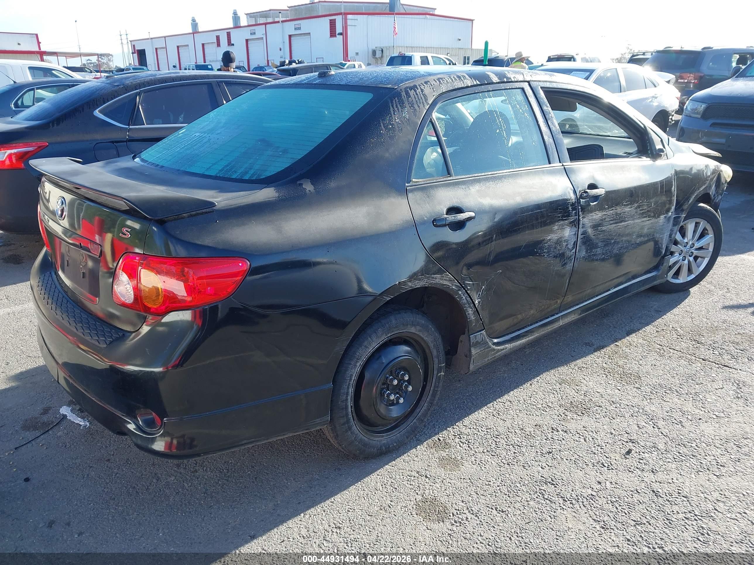 TOYOTA COROLLA image 4