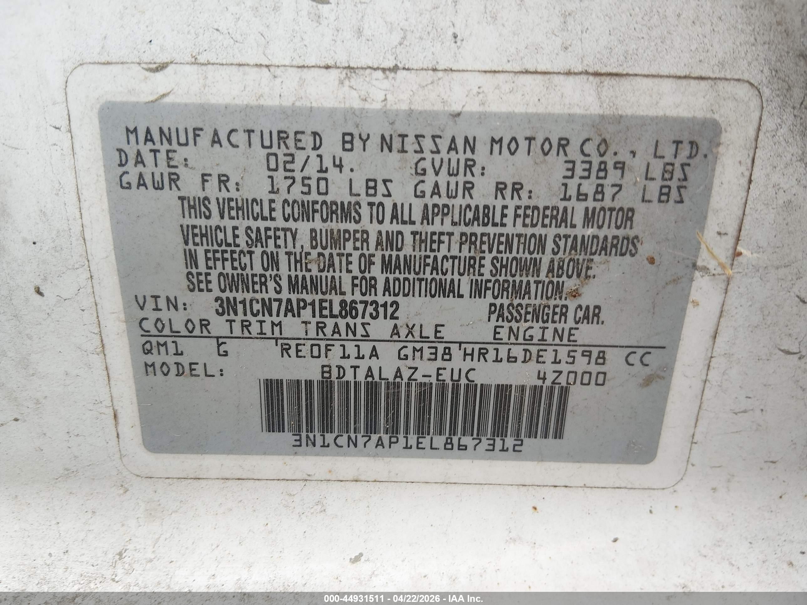 NISSAN VERSA image 9