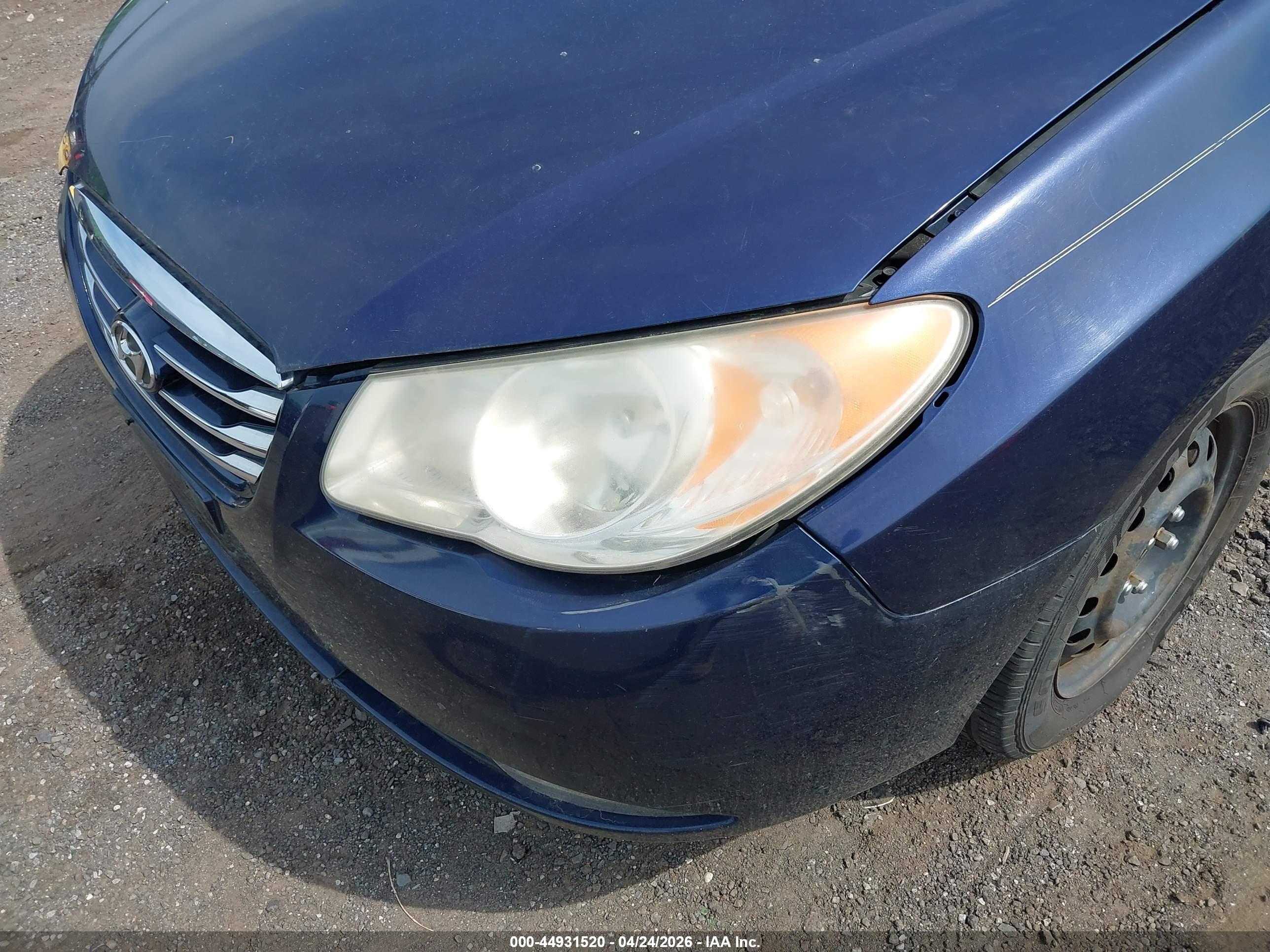 HYUNDAI ELANTRA image 6