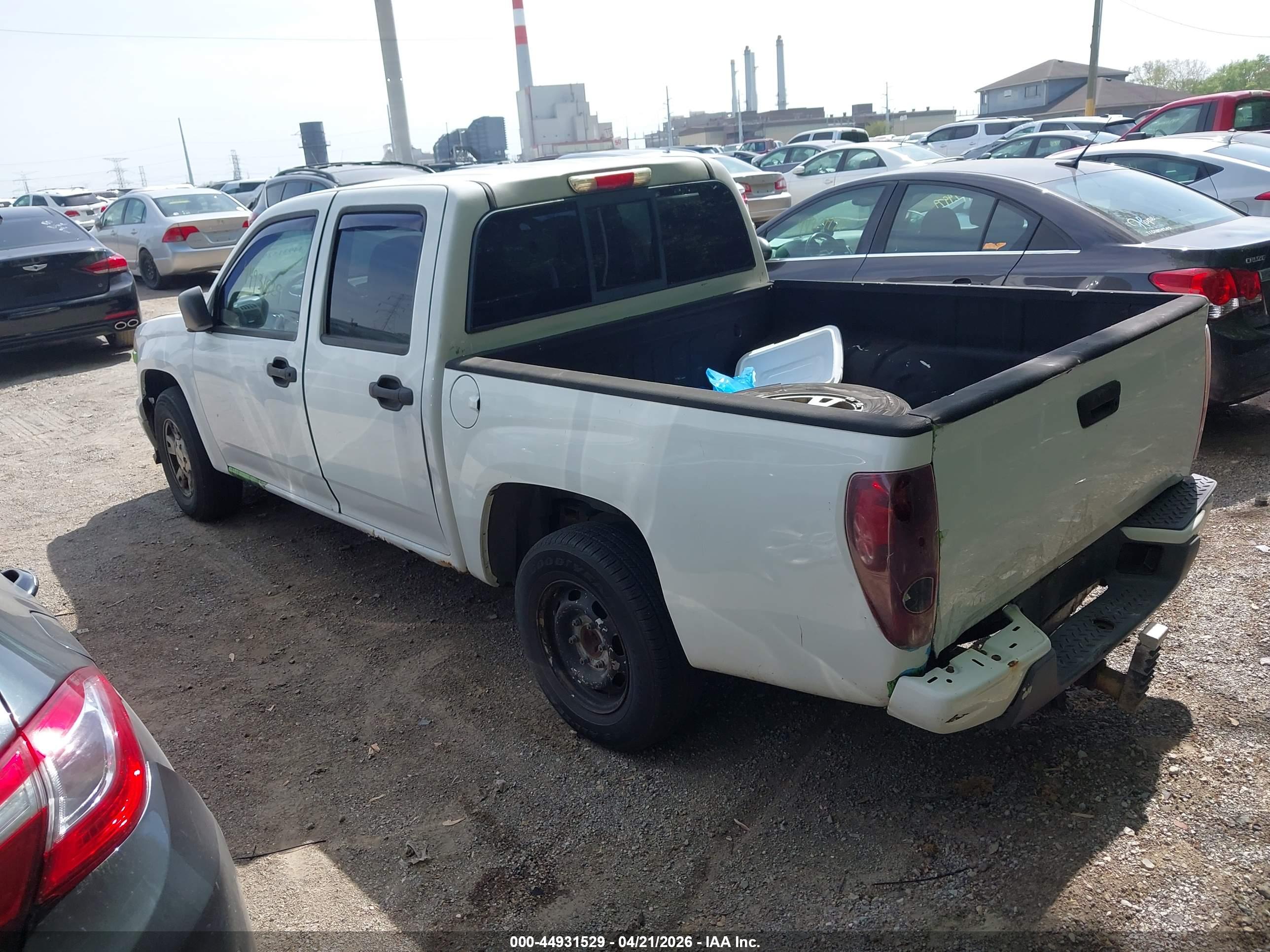 CHEVROLET COLORADO image 3