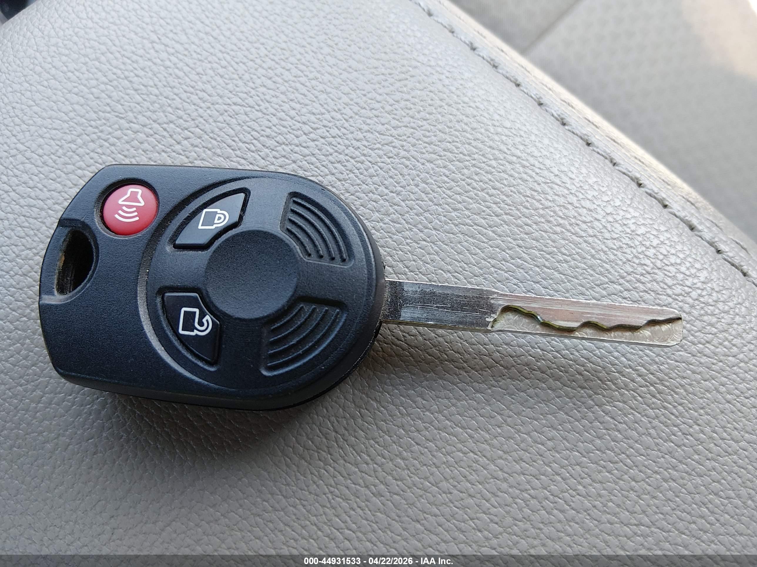 FORD ESCAPE image 11