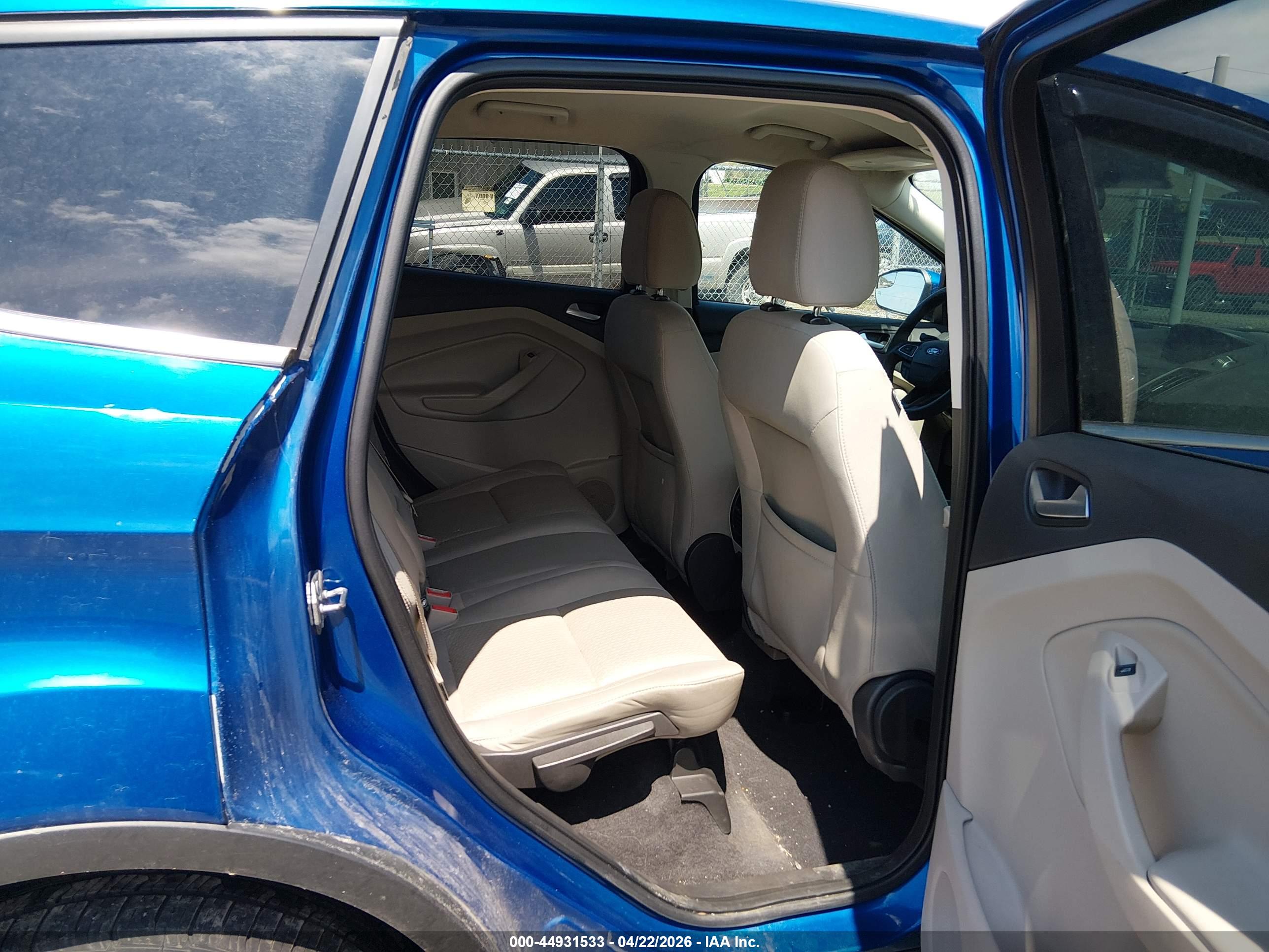 FORD ESCAPE image 8