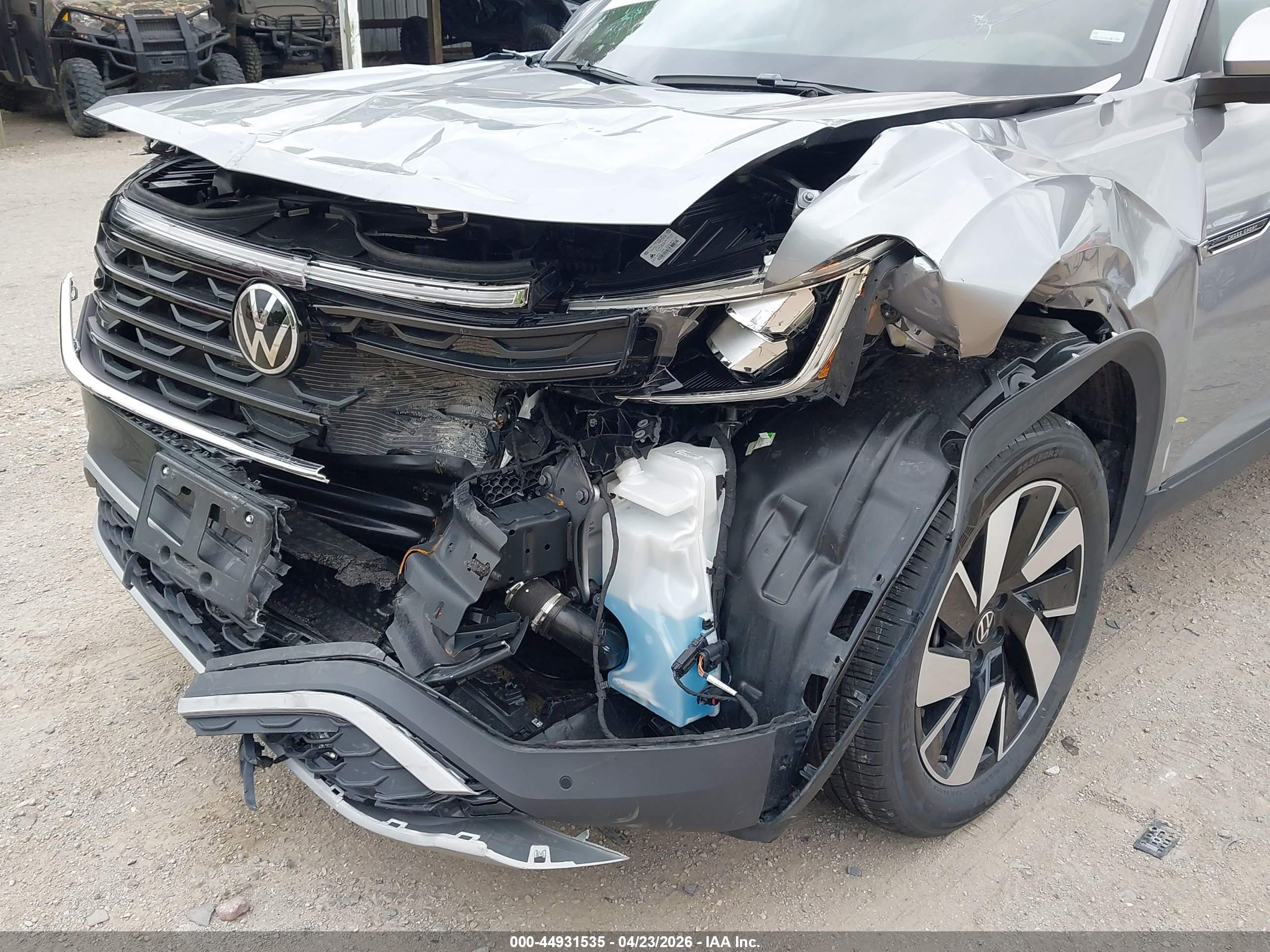 VOLKSWAGEN ATLAS image 6
