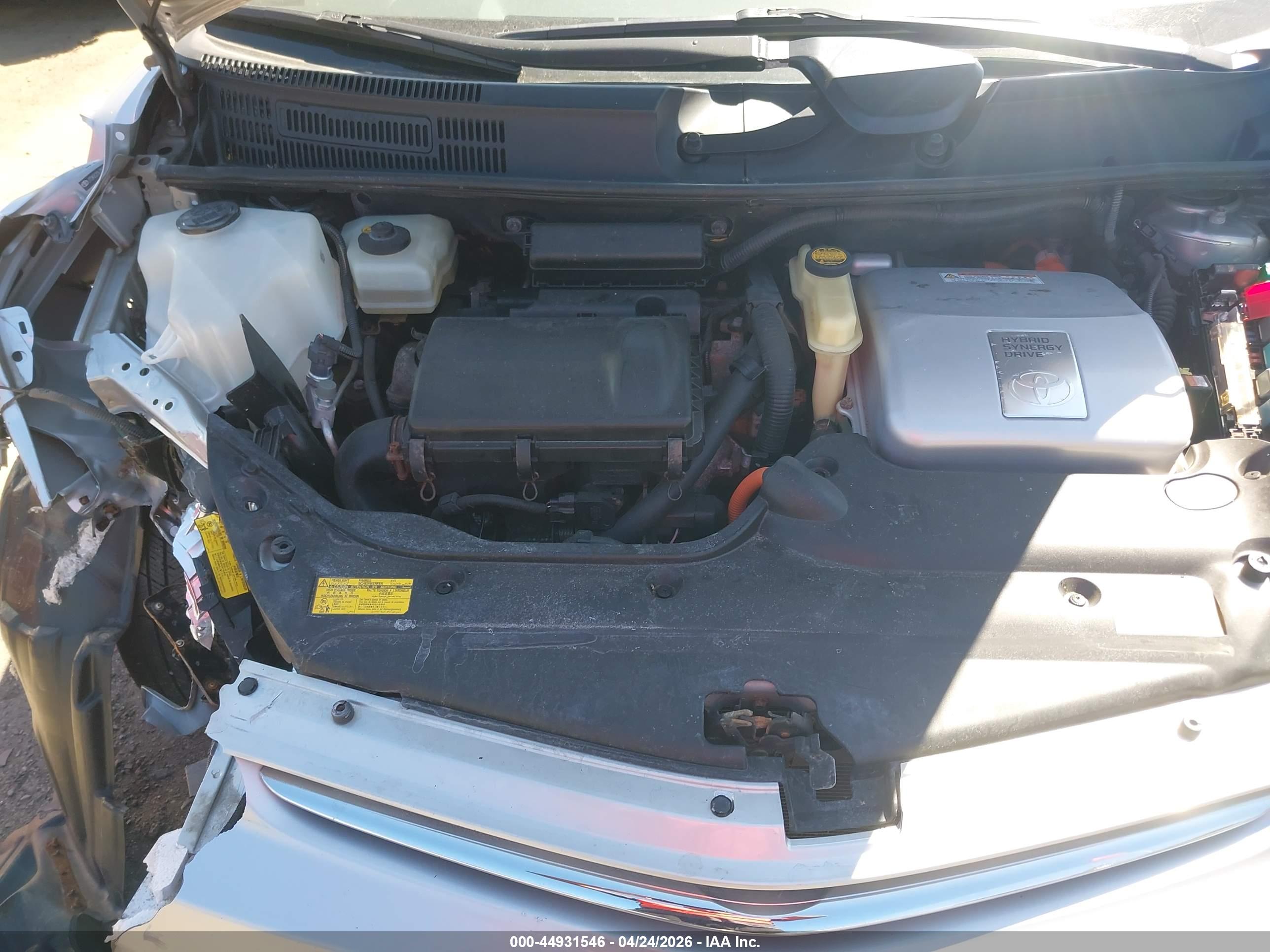 TOYOTA PRIUS image 10