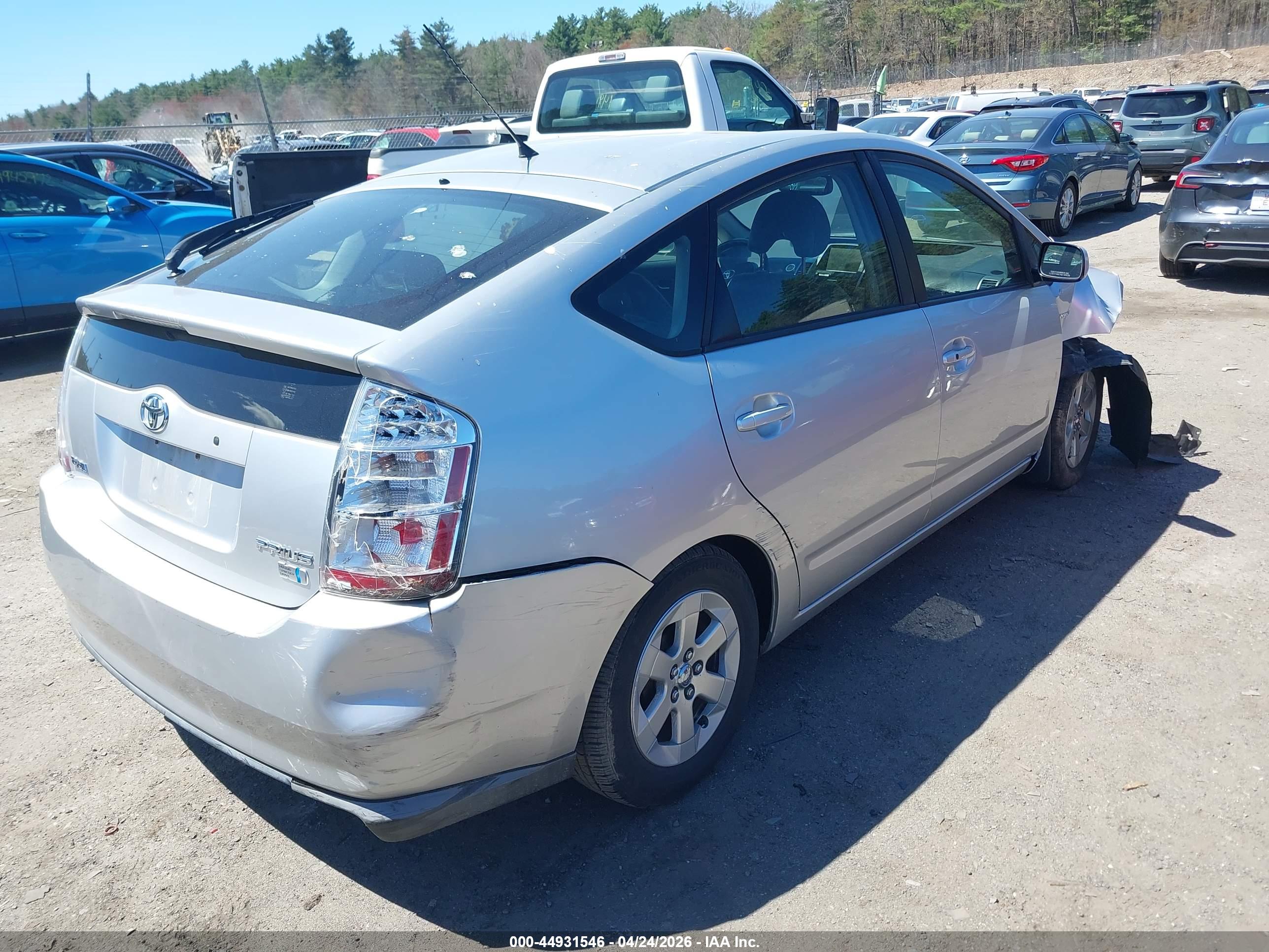 TOYOTA PRIUS image 4