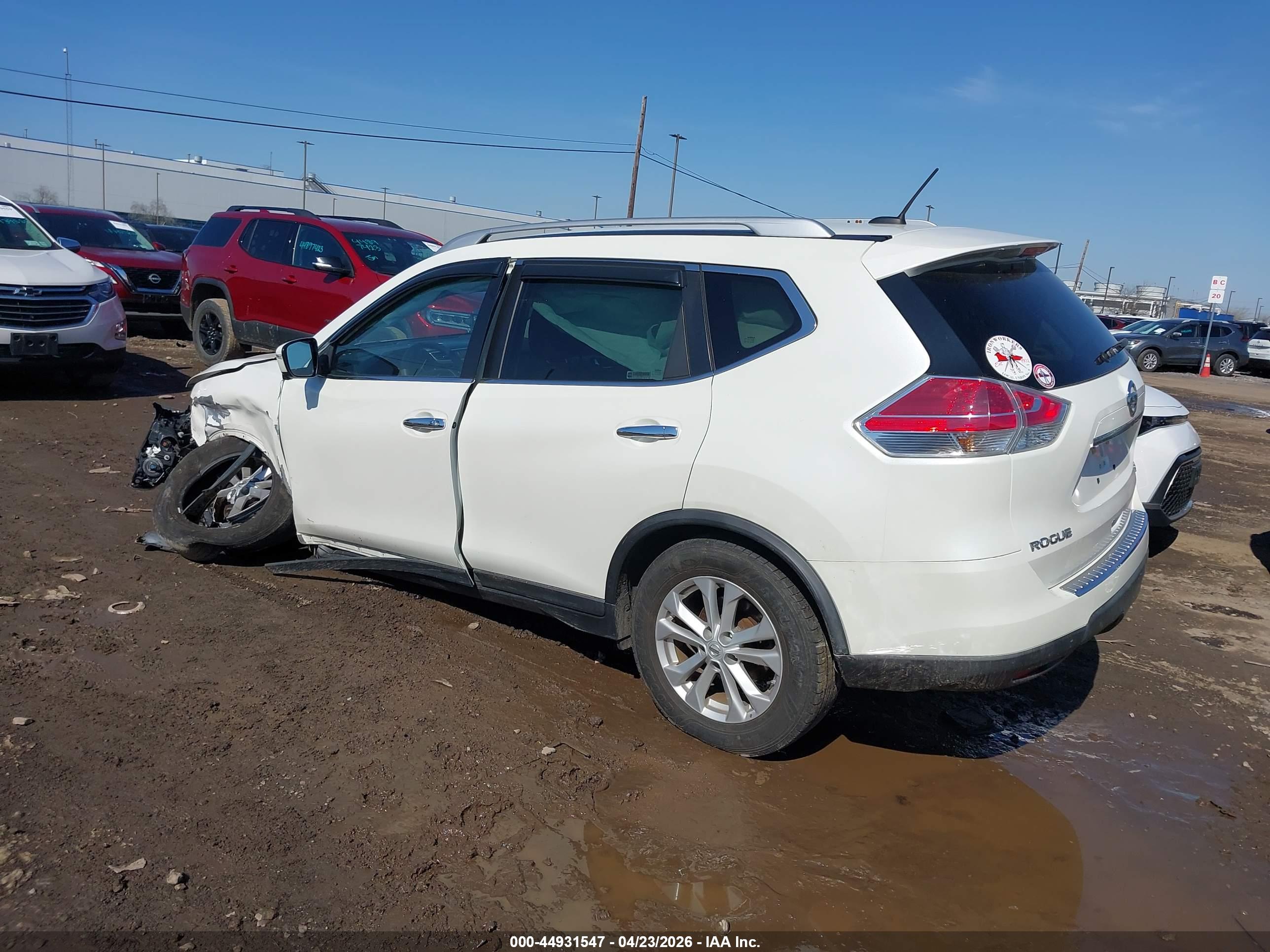 NISSAN ROGUE image 3