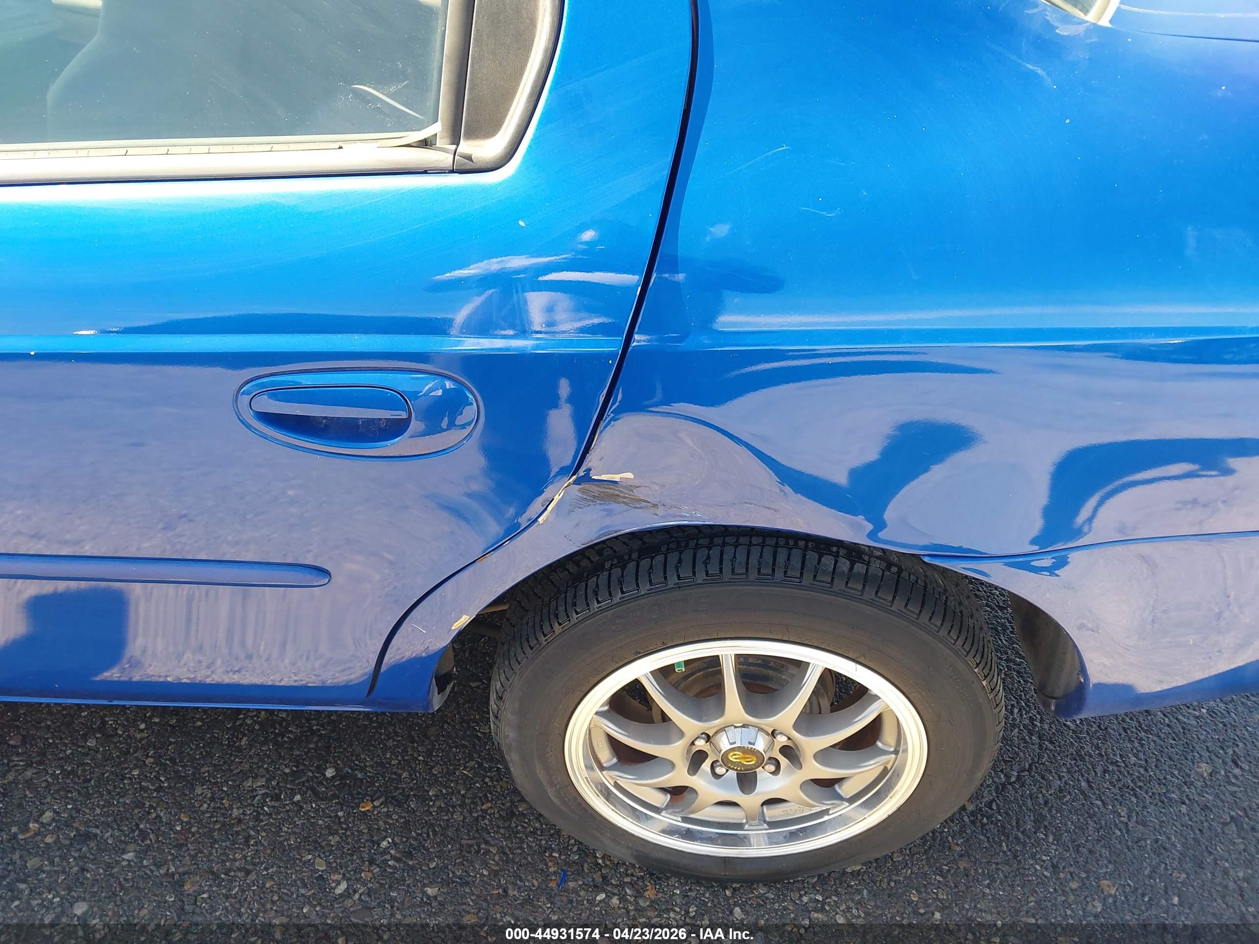 DODGE NEON image 6