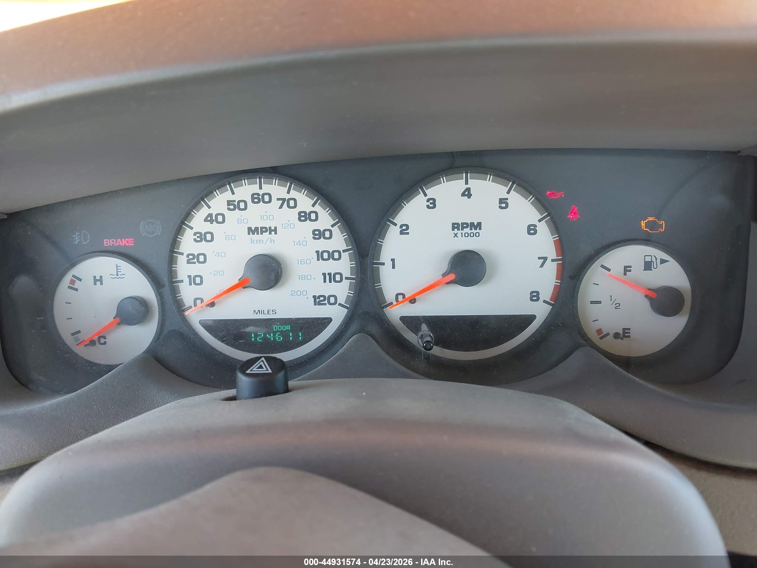 DODGE NEON image 7