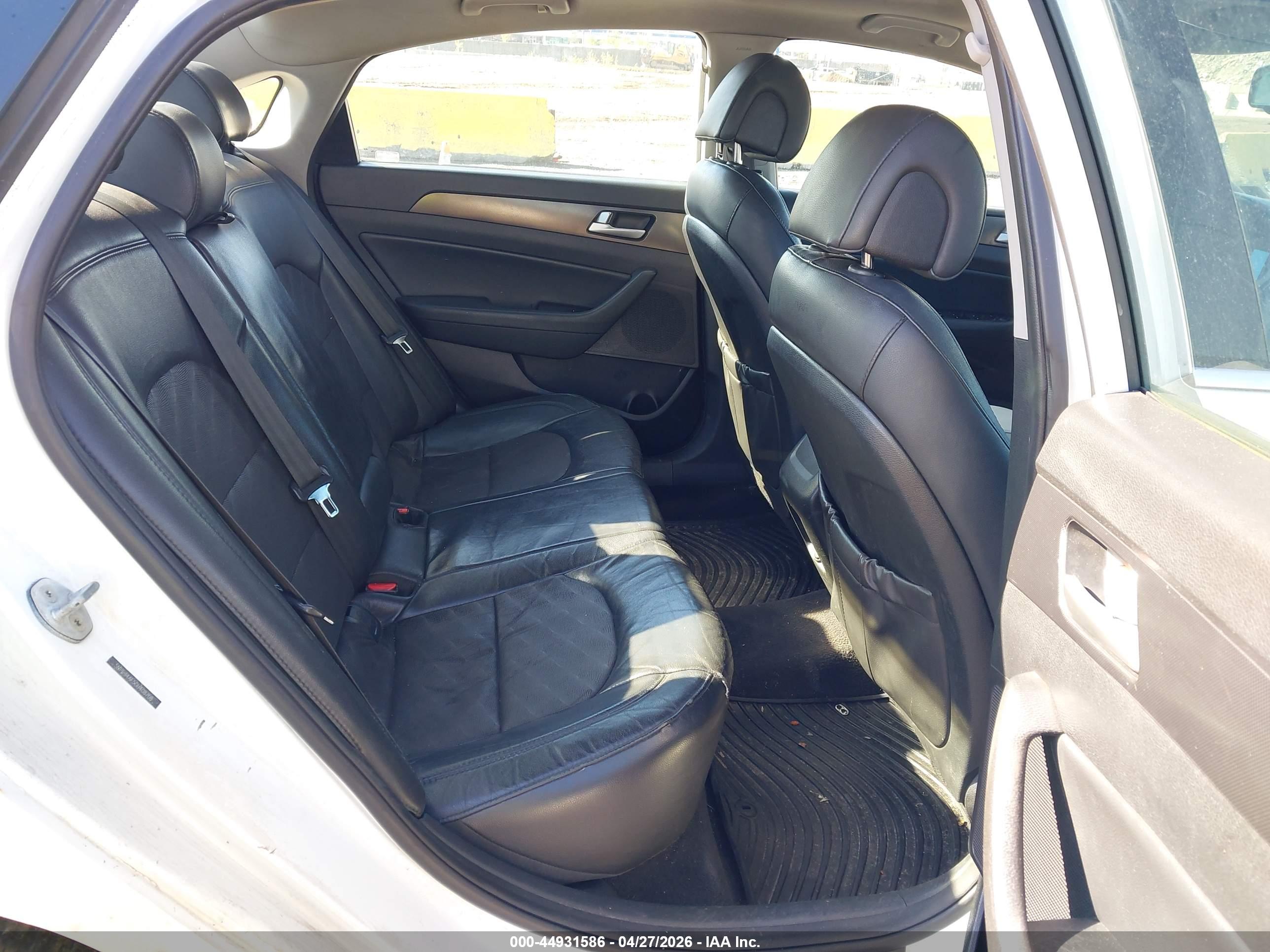 HYUNDAI SONATA image 8
