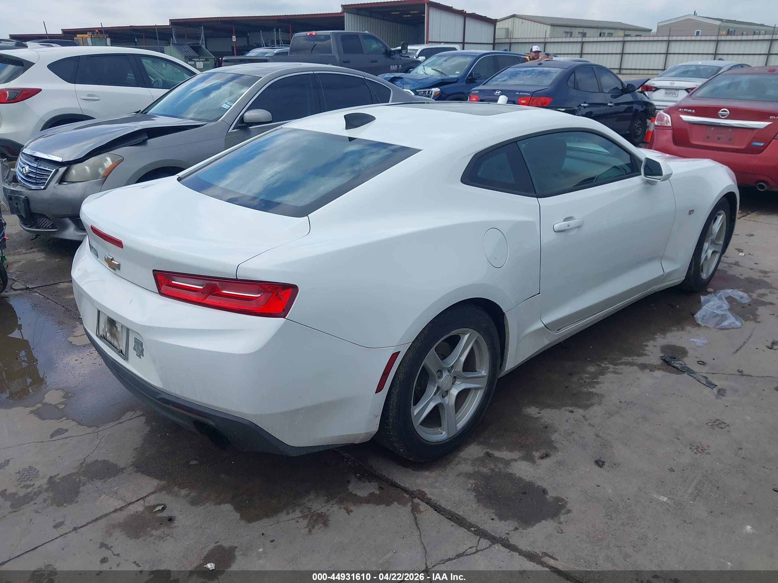 CHEVROLET CAMARO image 4