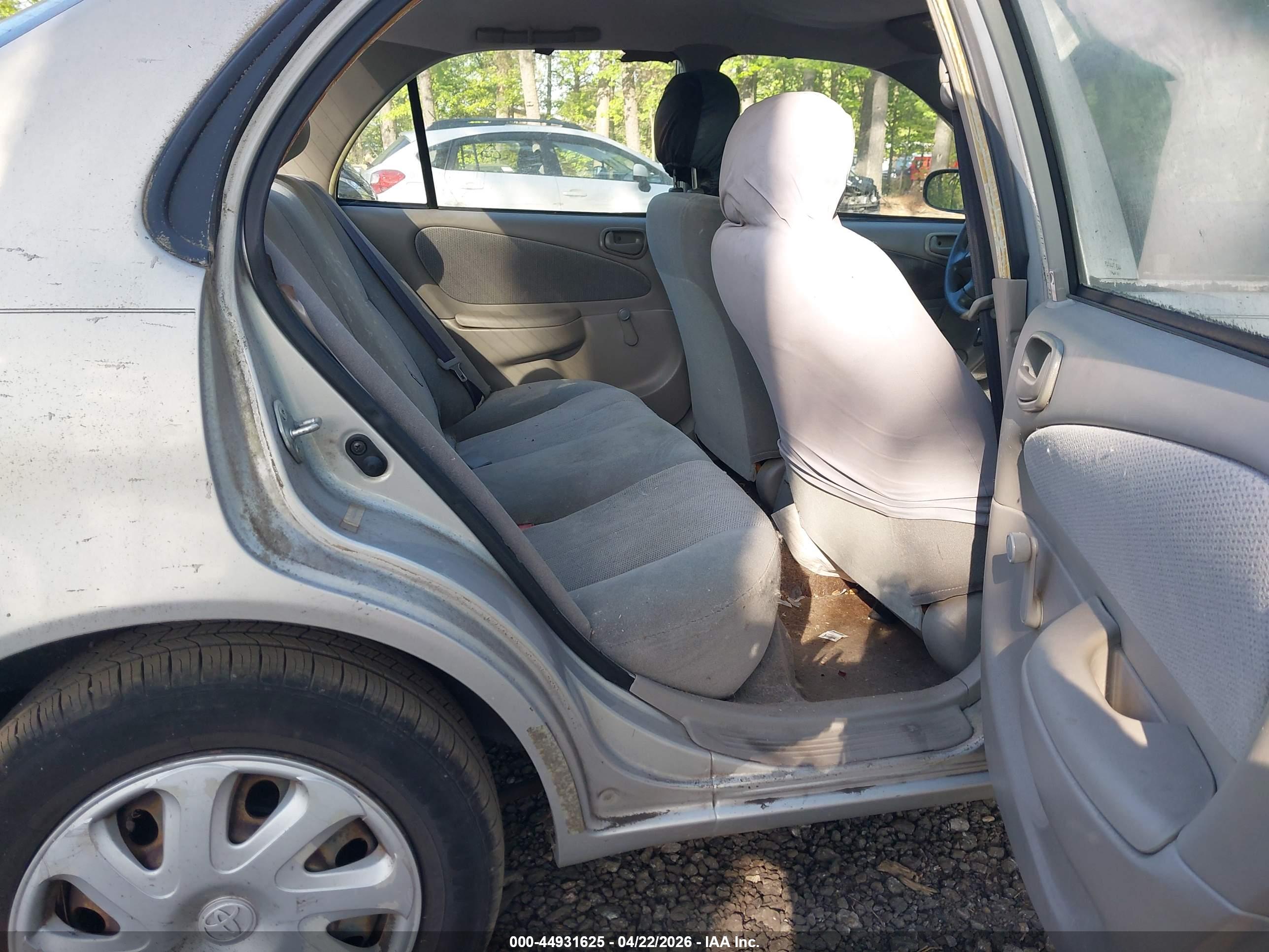 TOYOTA COROLLA image 8