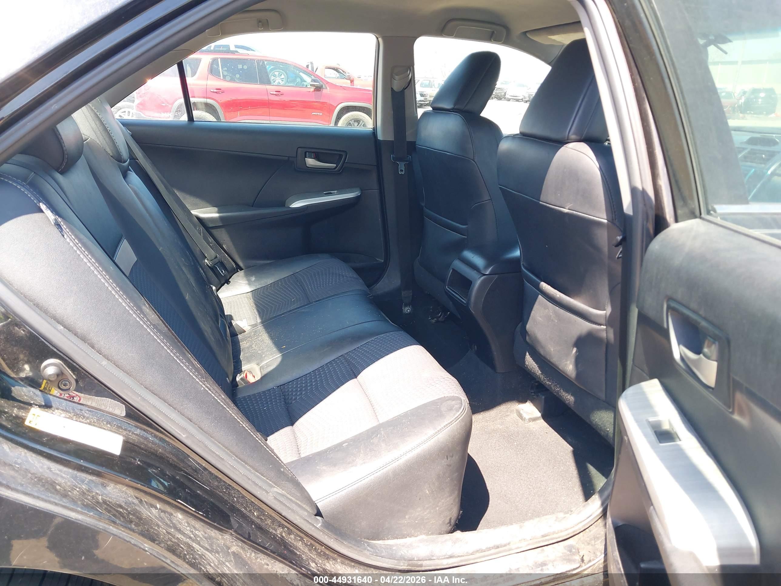 TOYOTA CAMRY image 8