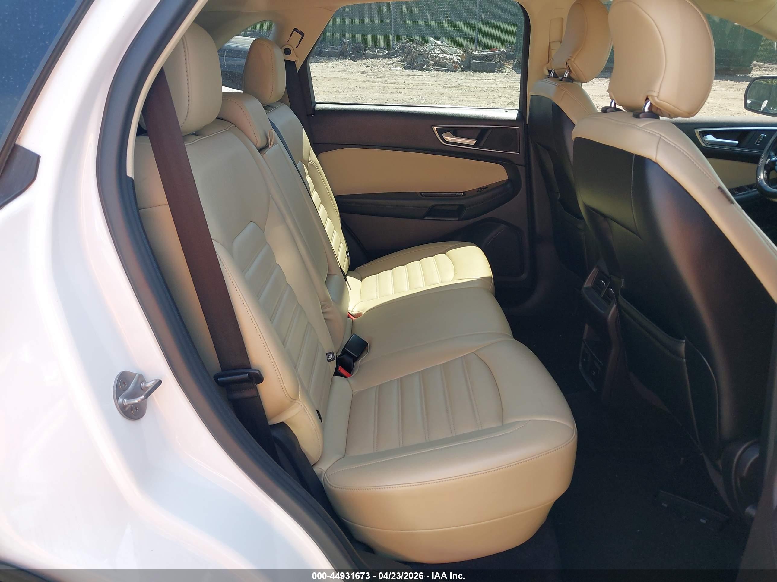 FORD EDGE image 8