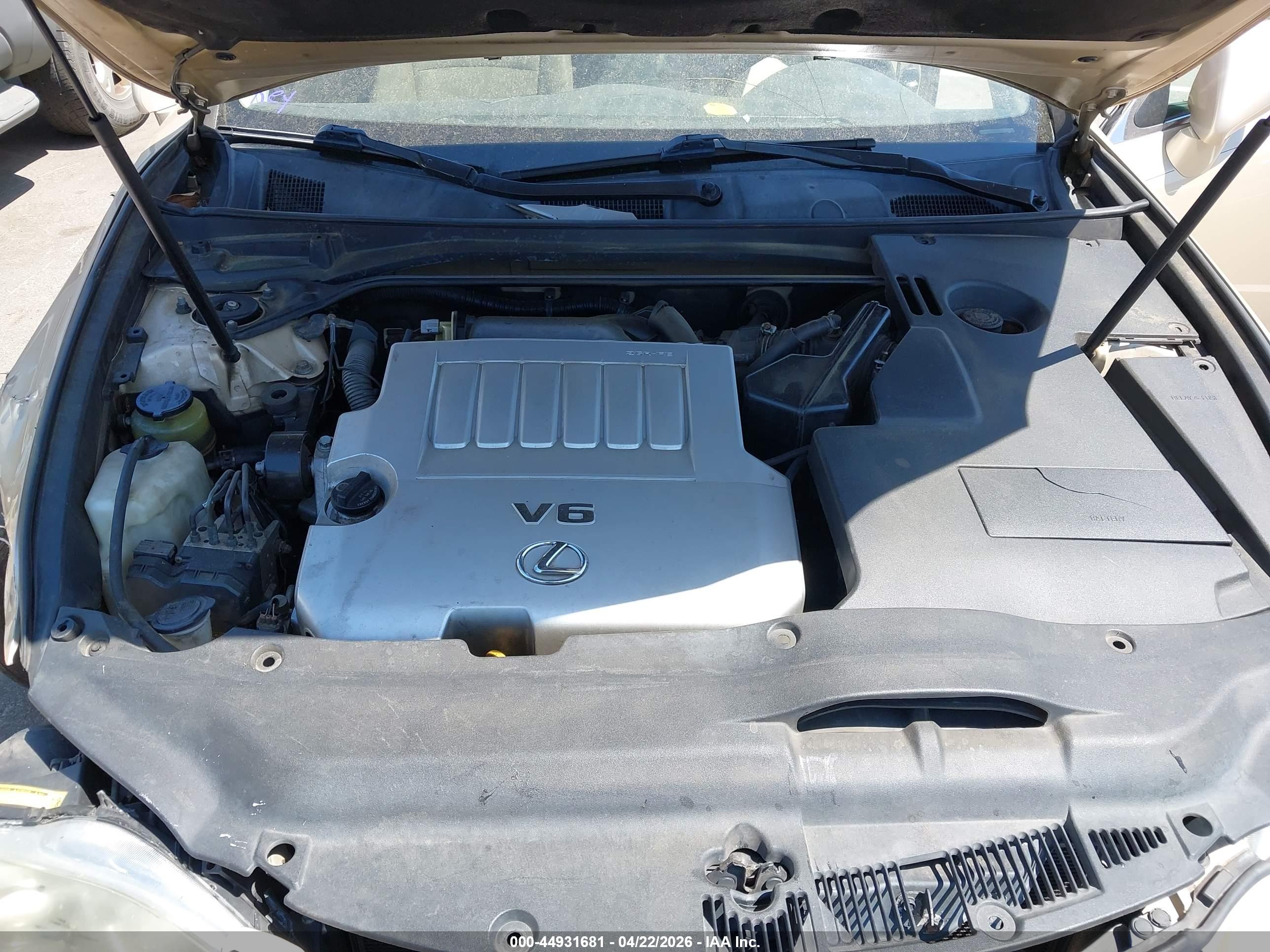 LEXUS ES image 10