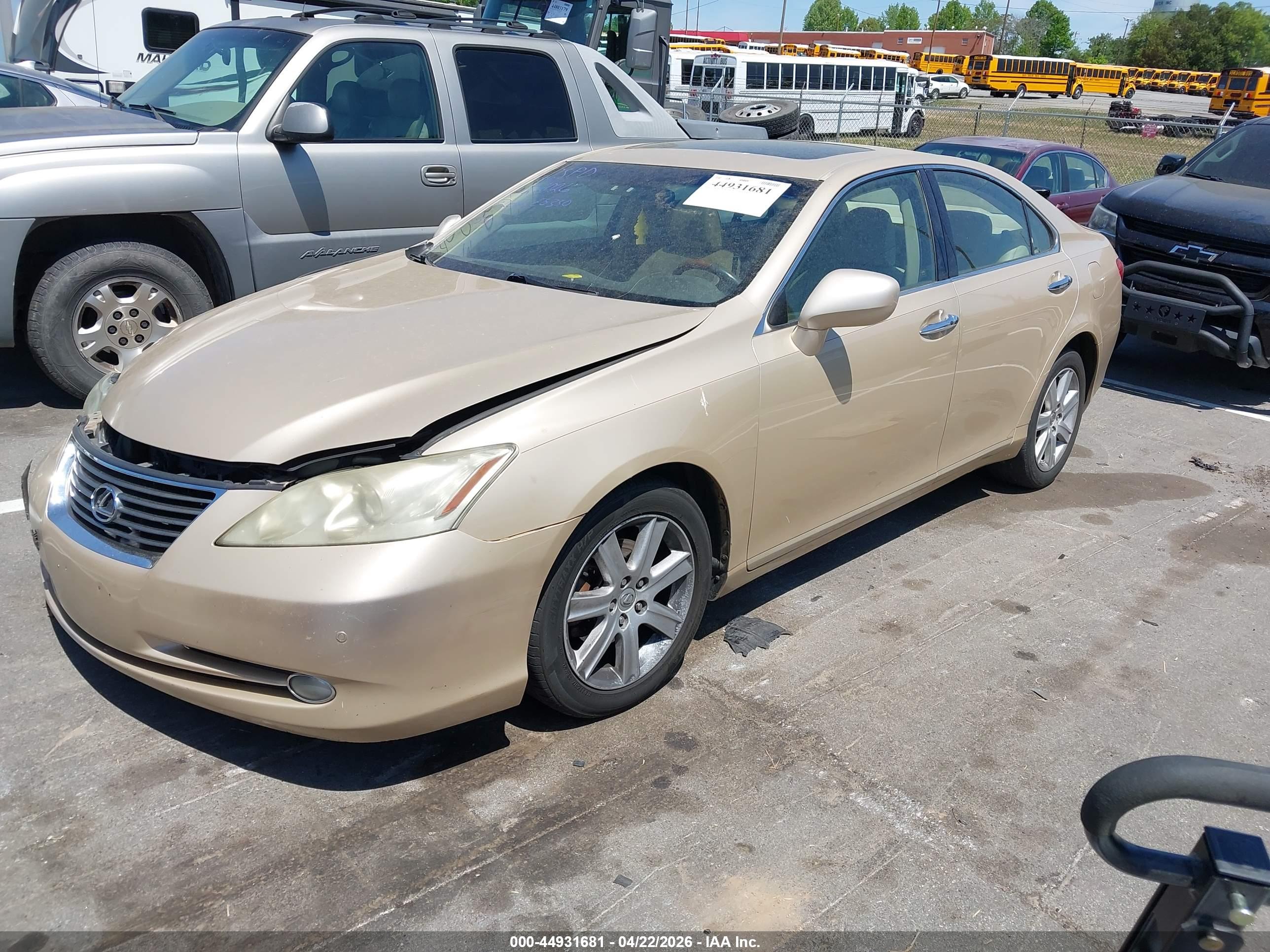 LEXUS ES image 2