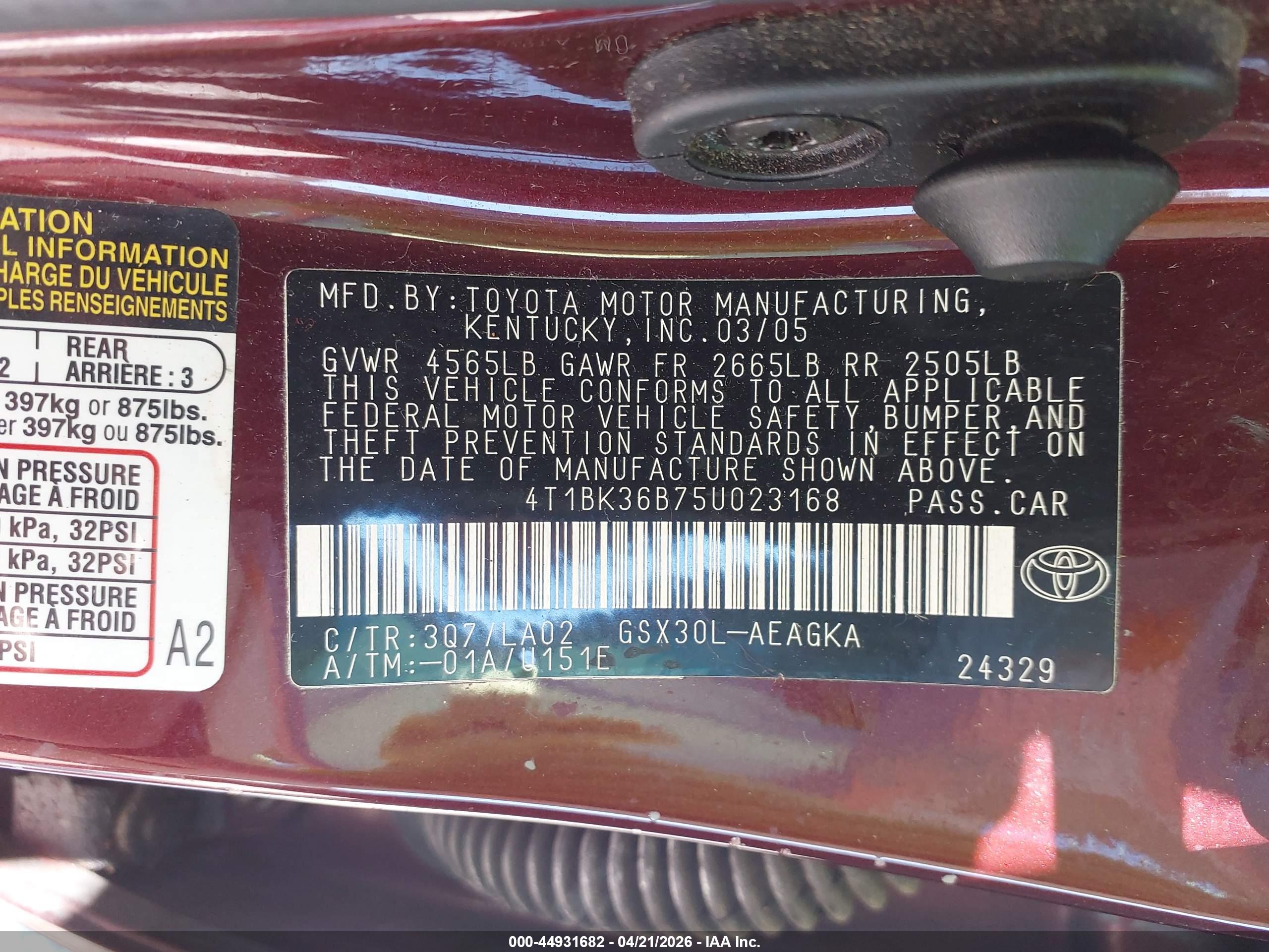 TOYOTA AVALON image 9