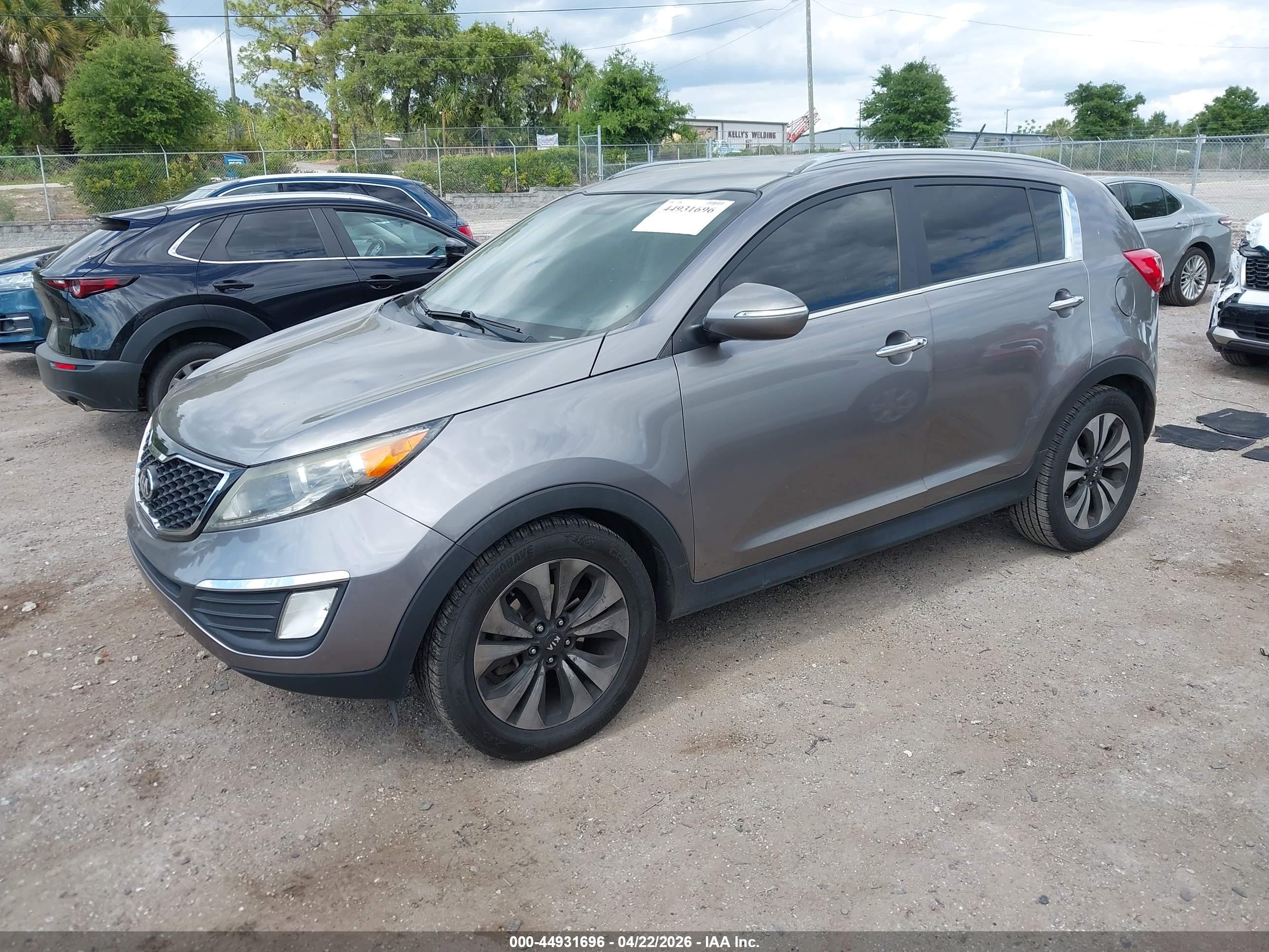 KIA SPORTAGE image 2