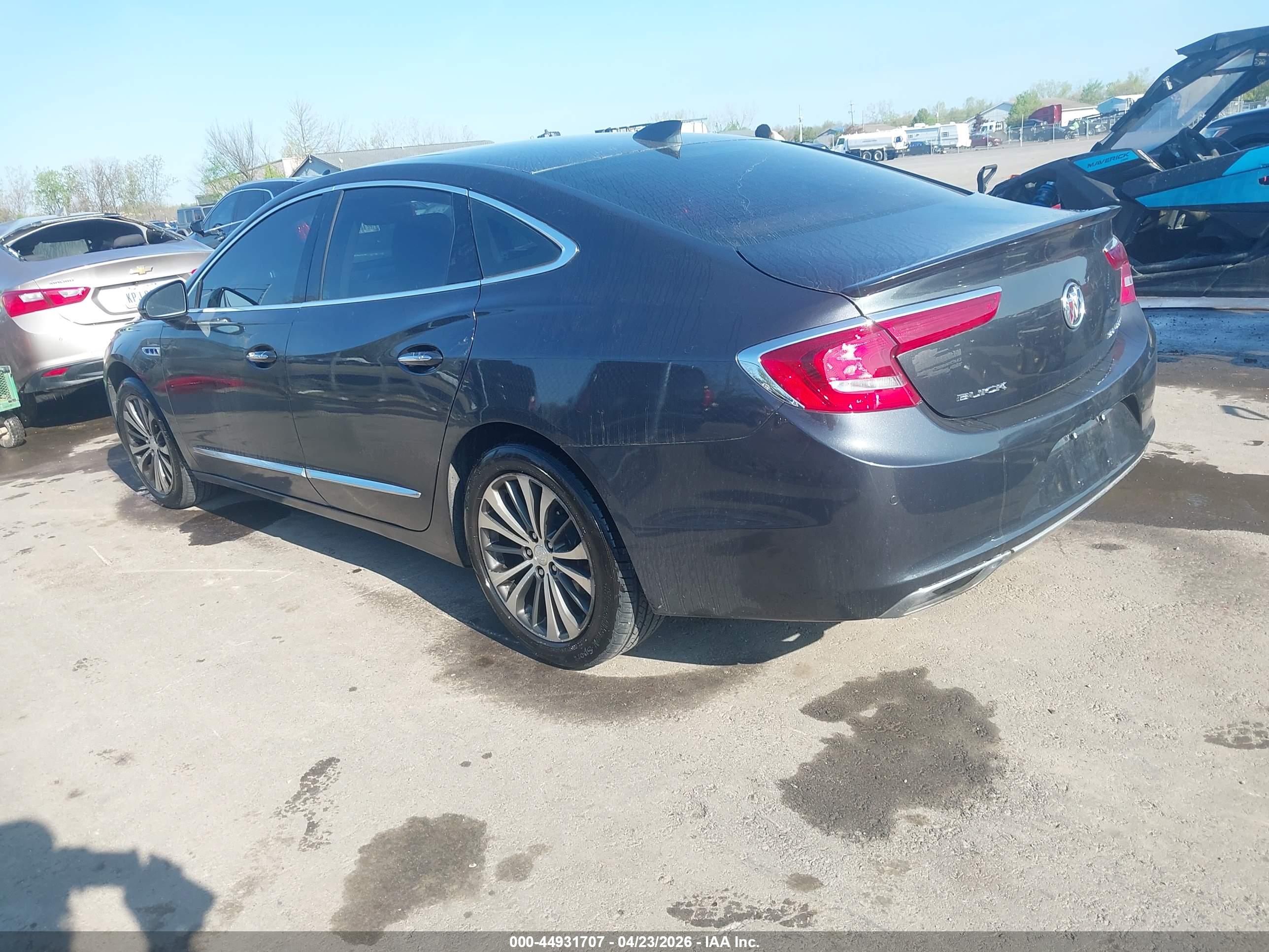 BUICK LACROSSE image 3