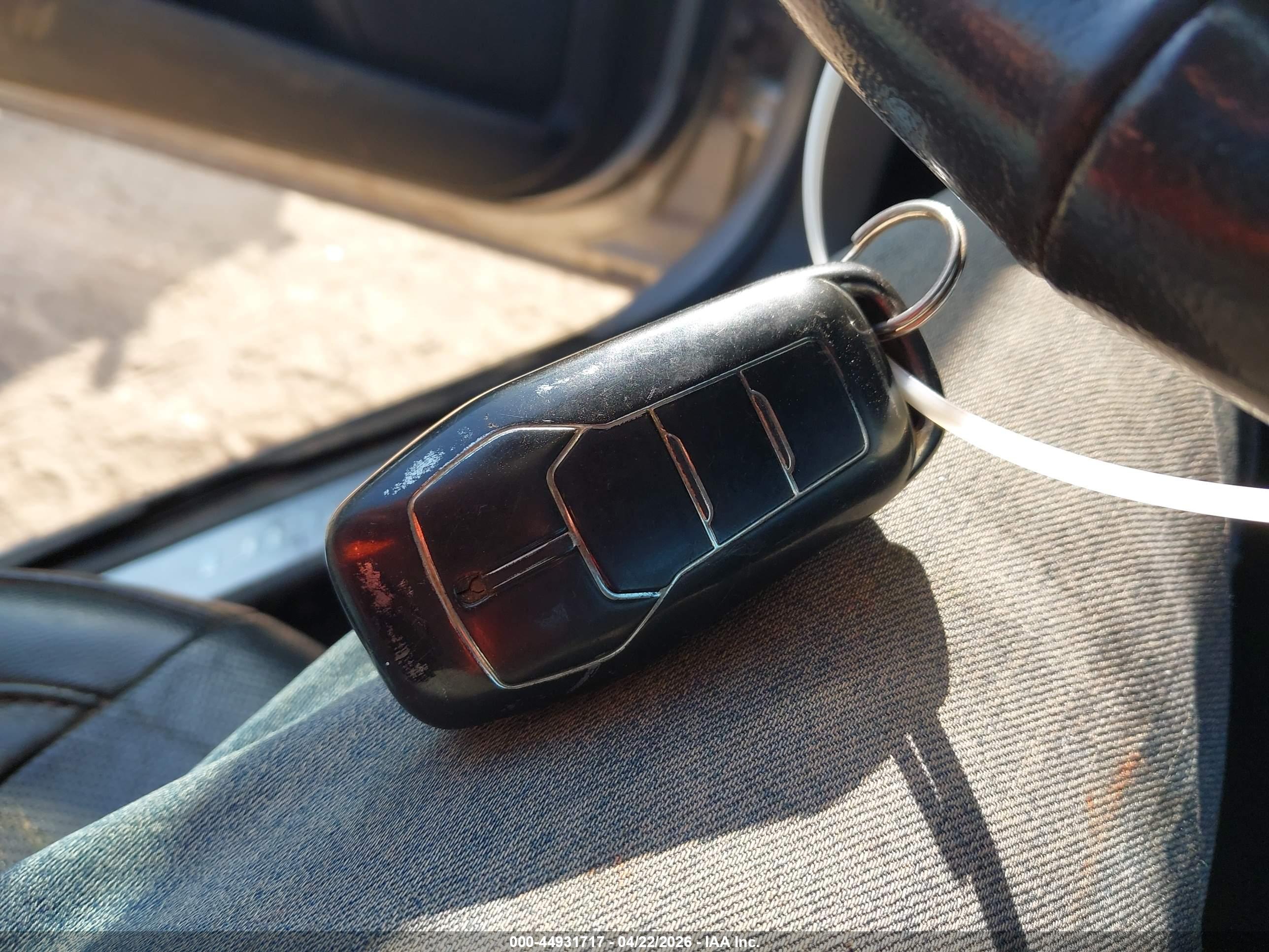 FORD FUSION image 11
