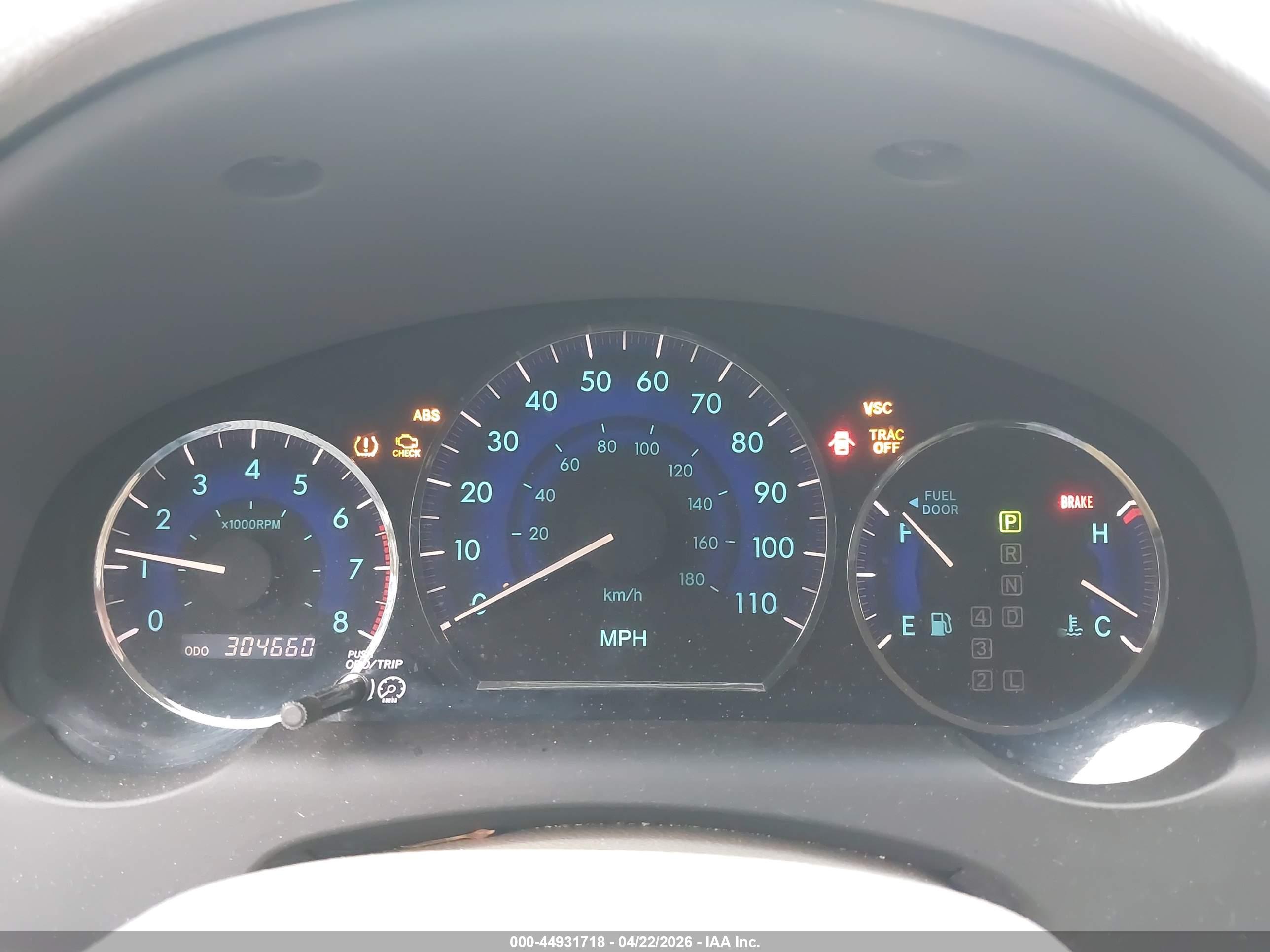 TOYOTA SIENNA image 7