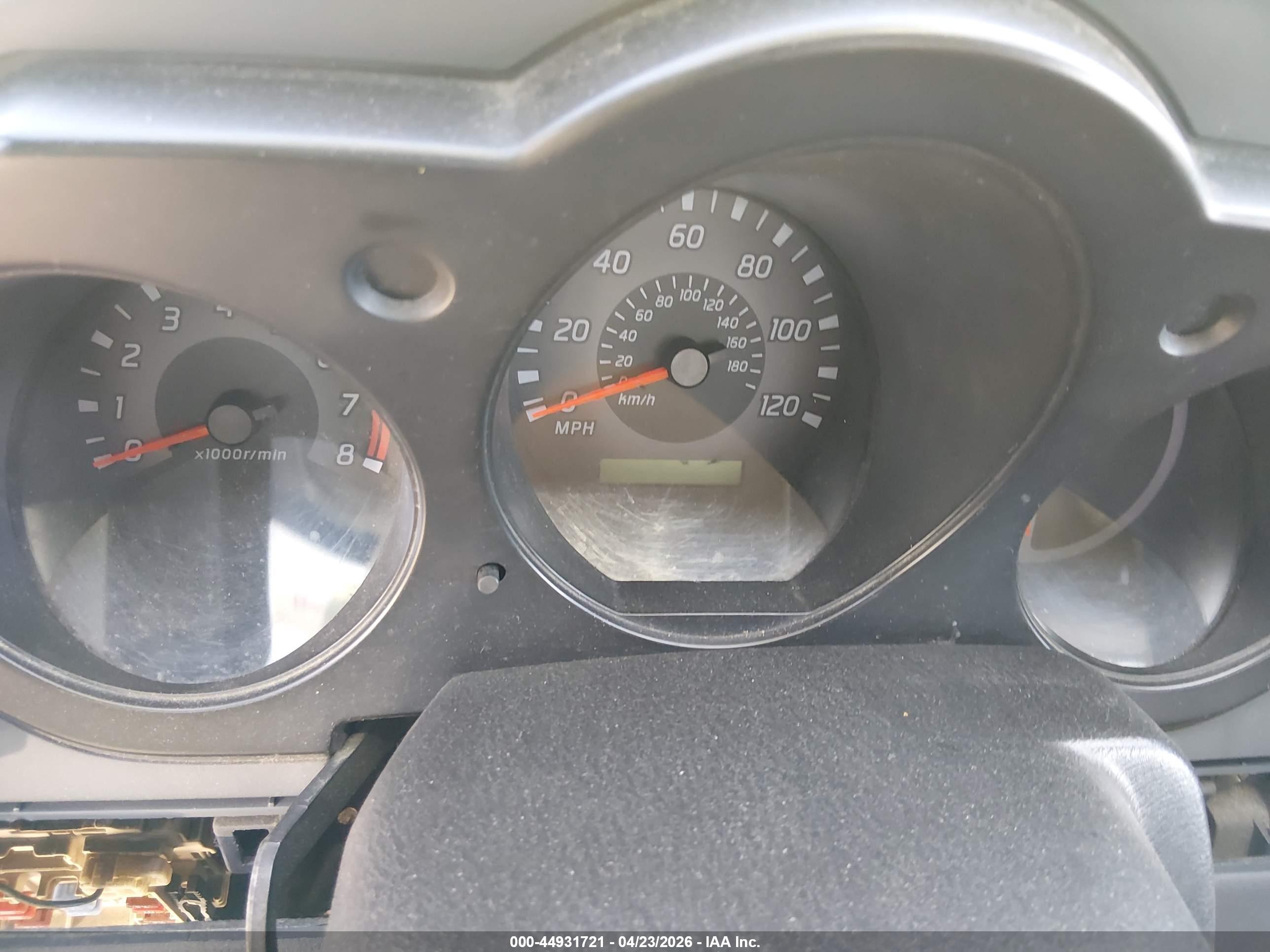 NISSAN FRONTIER image 7