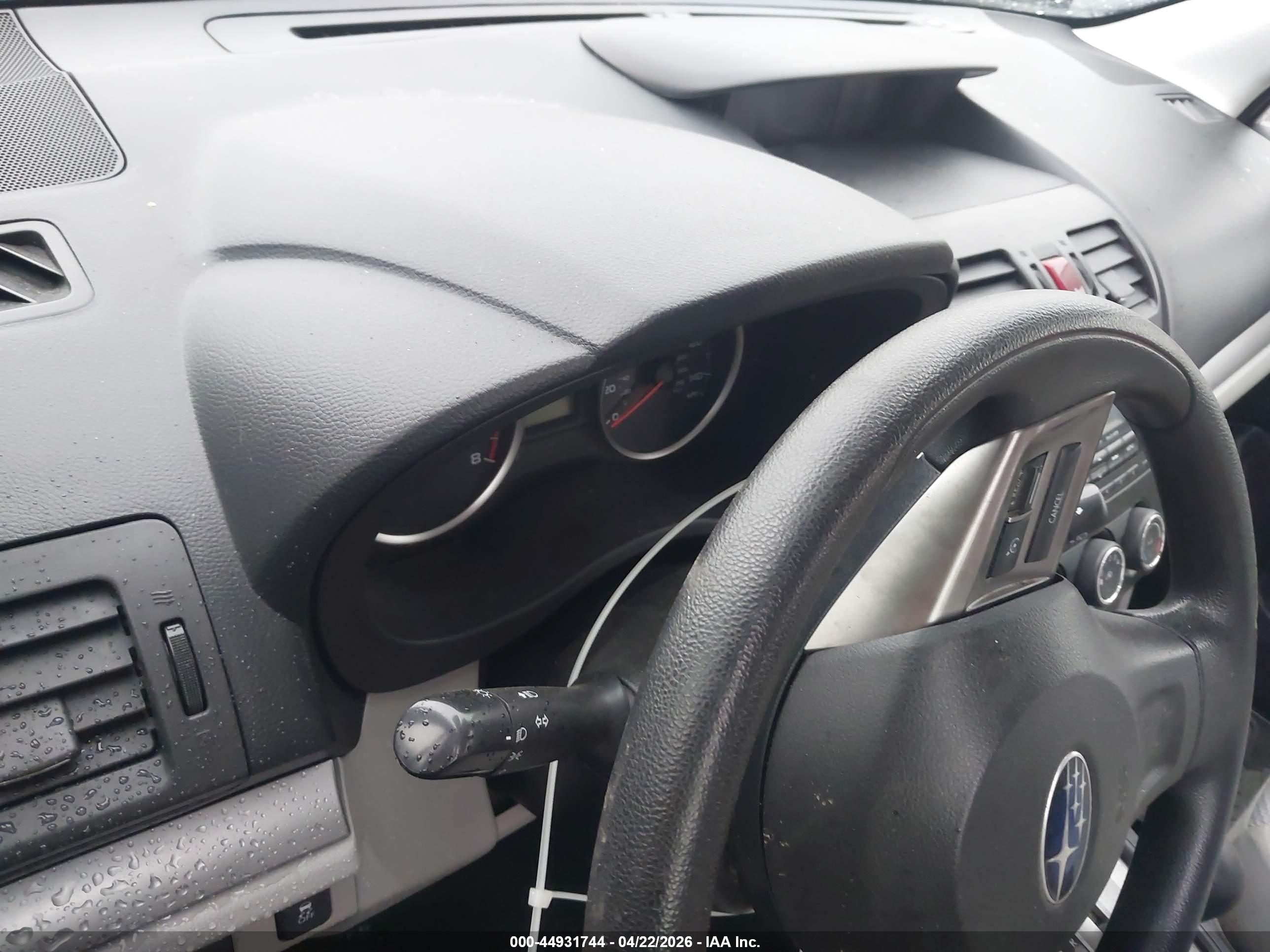 SUBARU FORESTER image 7