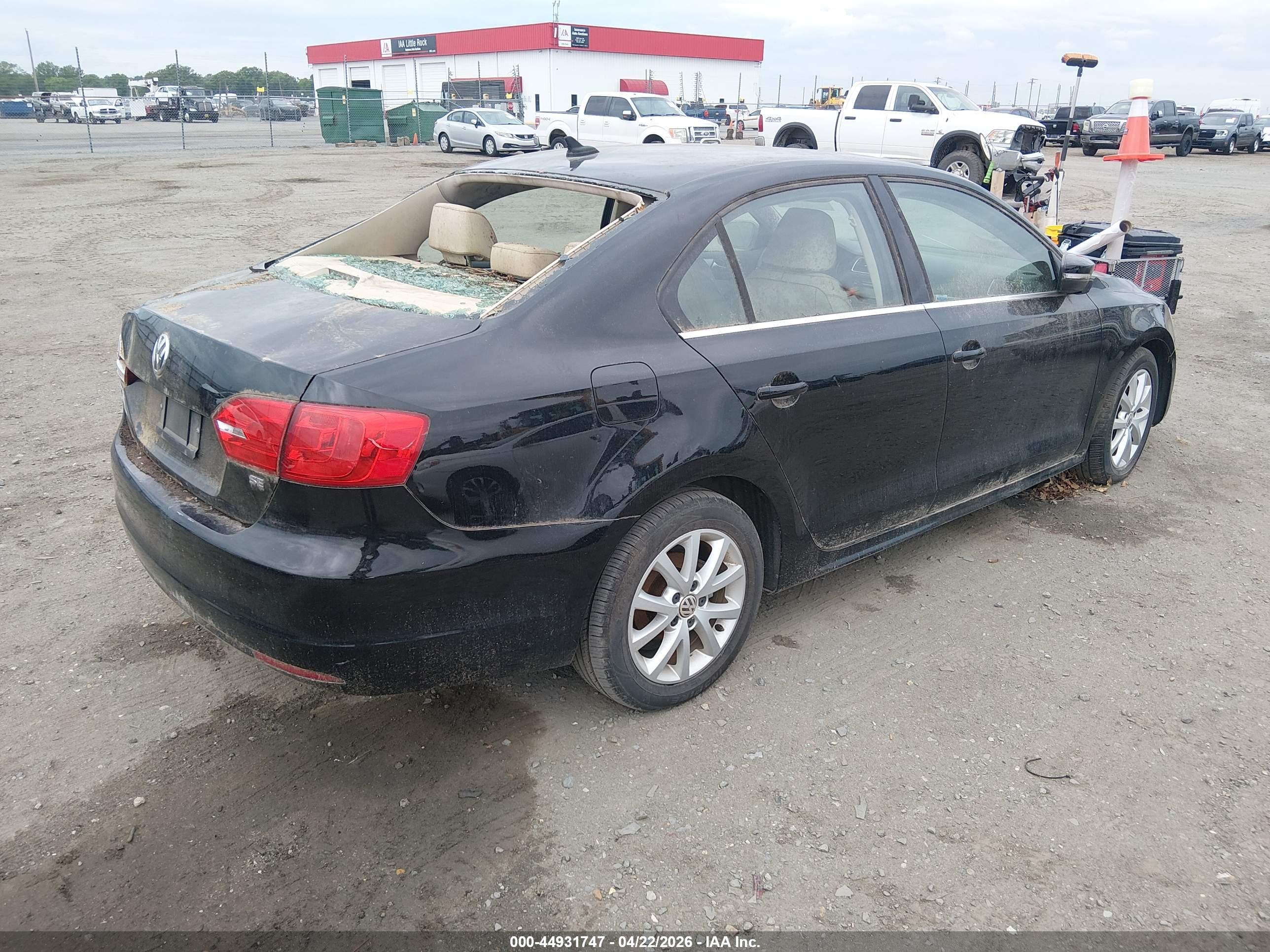 VOLKSWAGEN JETTA image 4