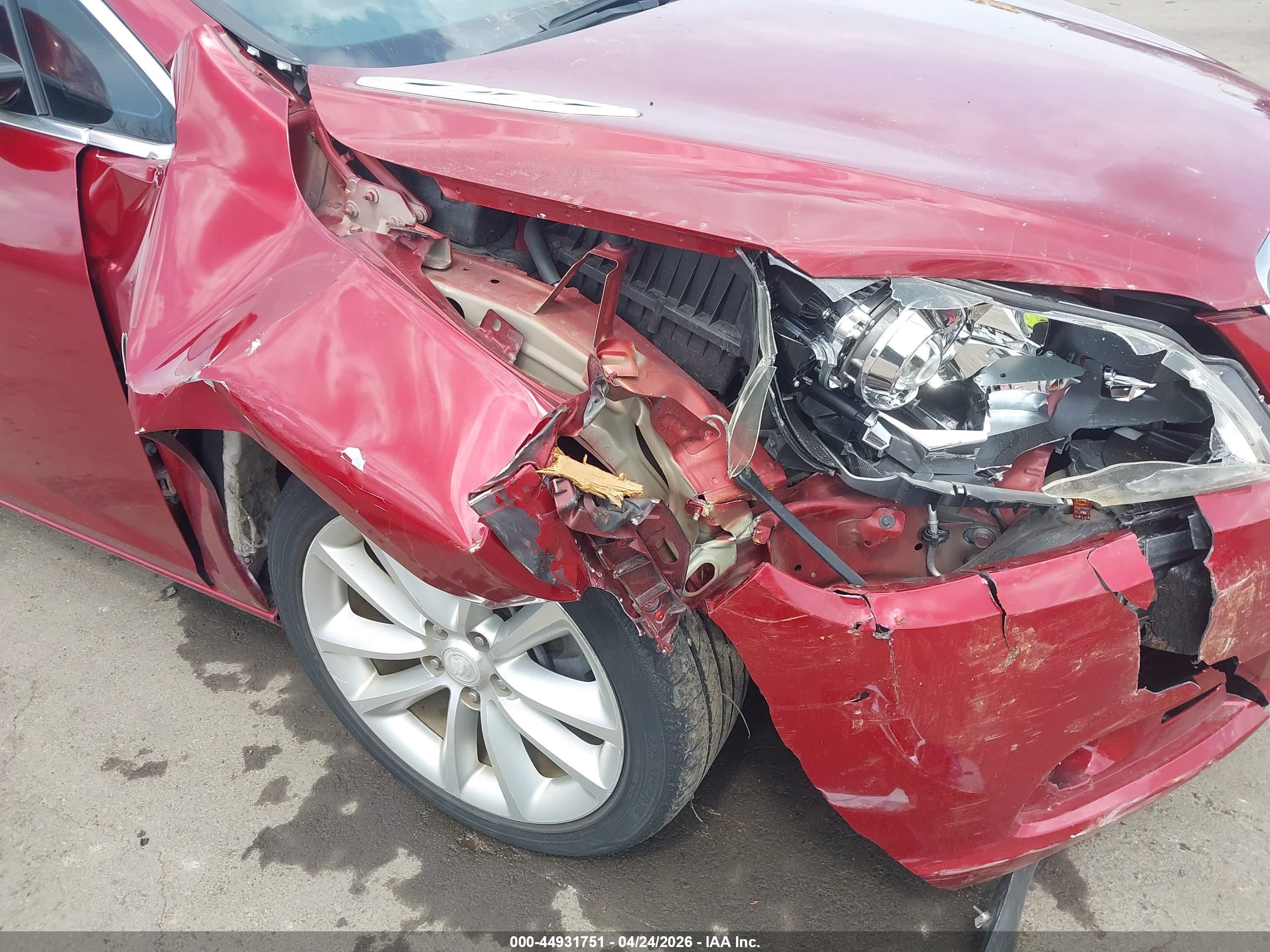 BUICK VERANO image 6