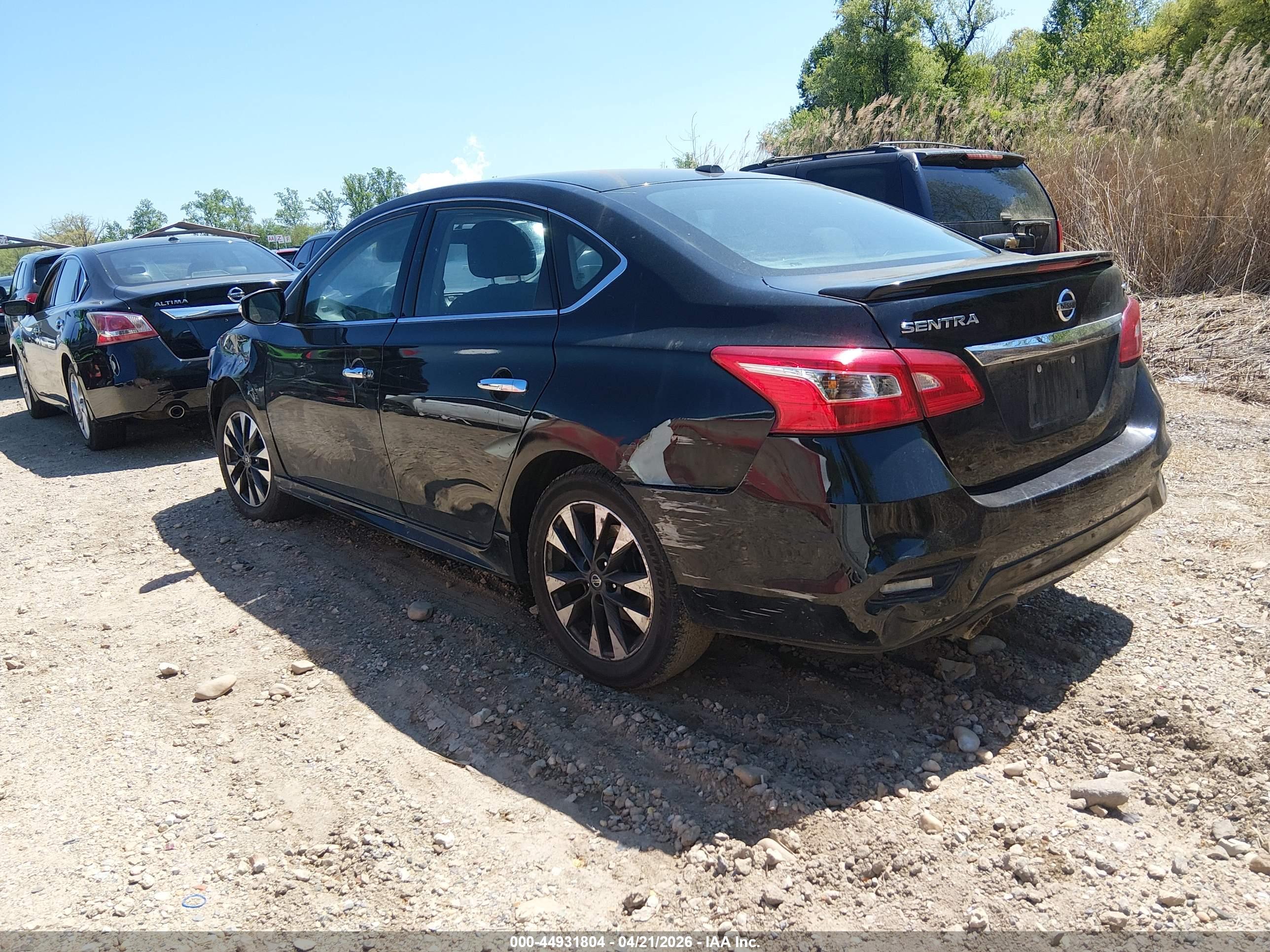 NISSAN SENTRA image 3