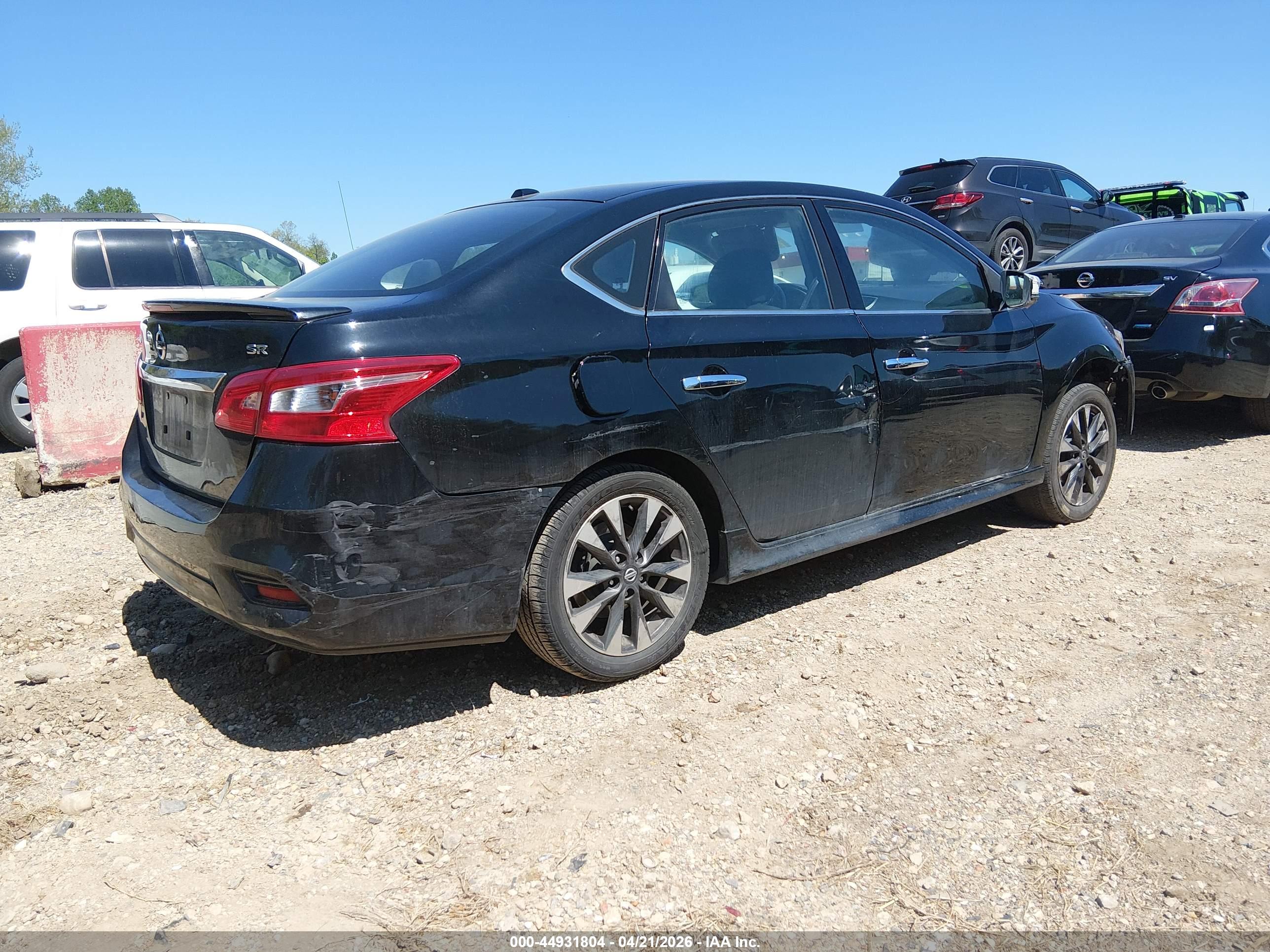 NISSAN SENTRA image 4
