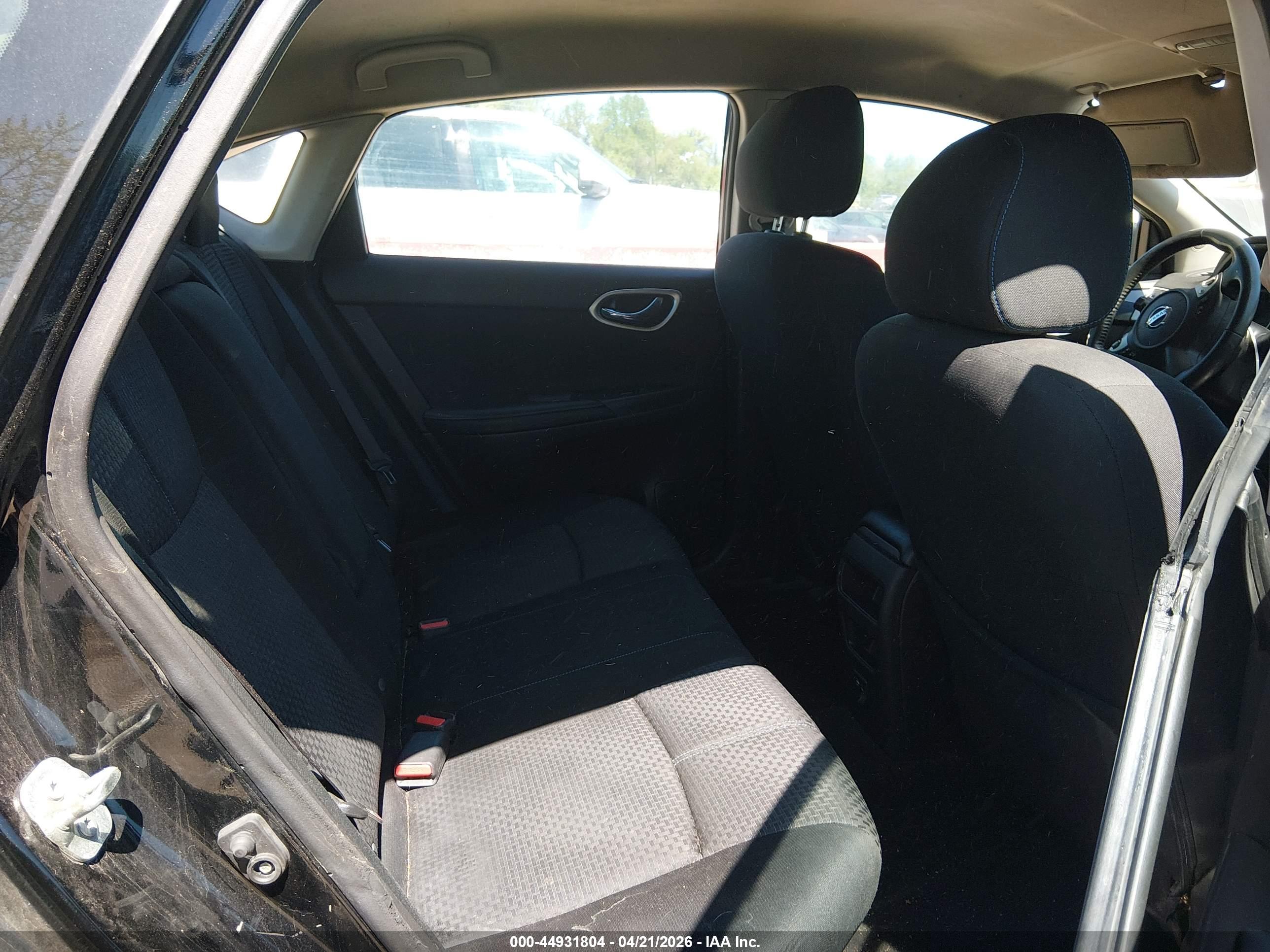 NISSAN SENTRA image 8