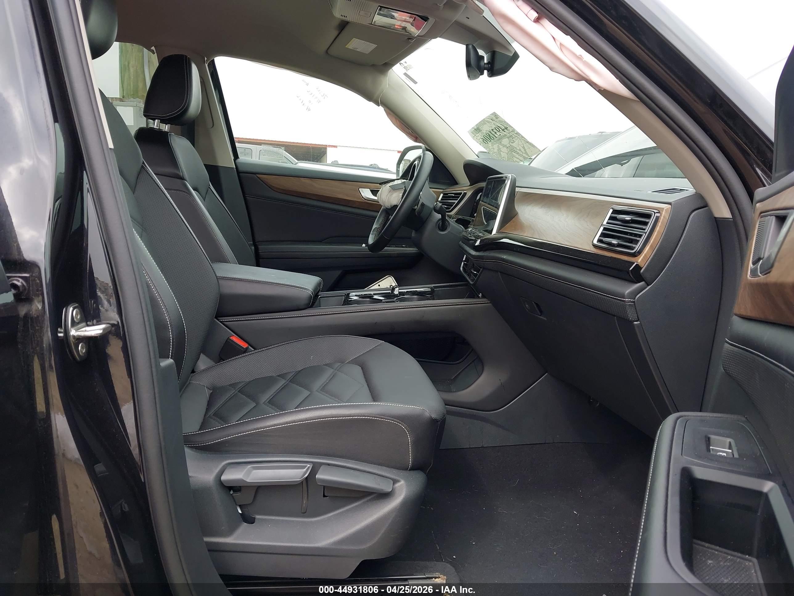 VOLKSWAGEN ATLAS image 5