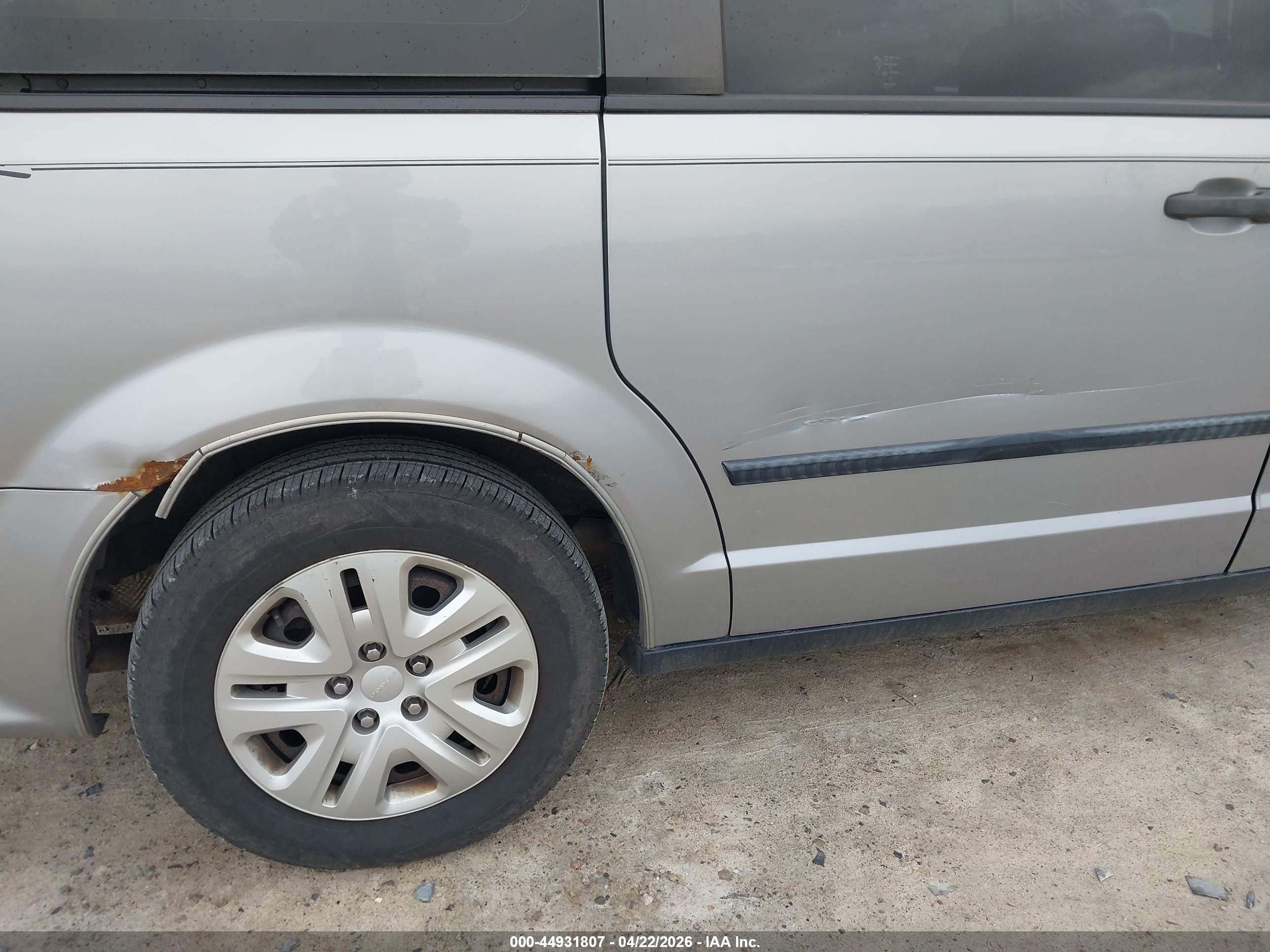 DODGE GRAND image 6