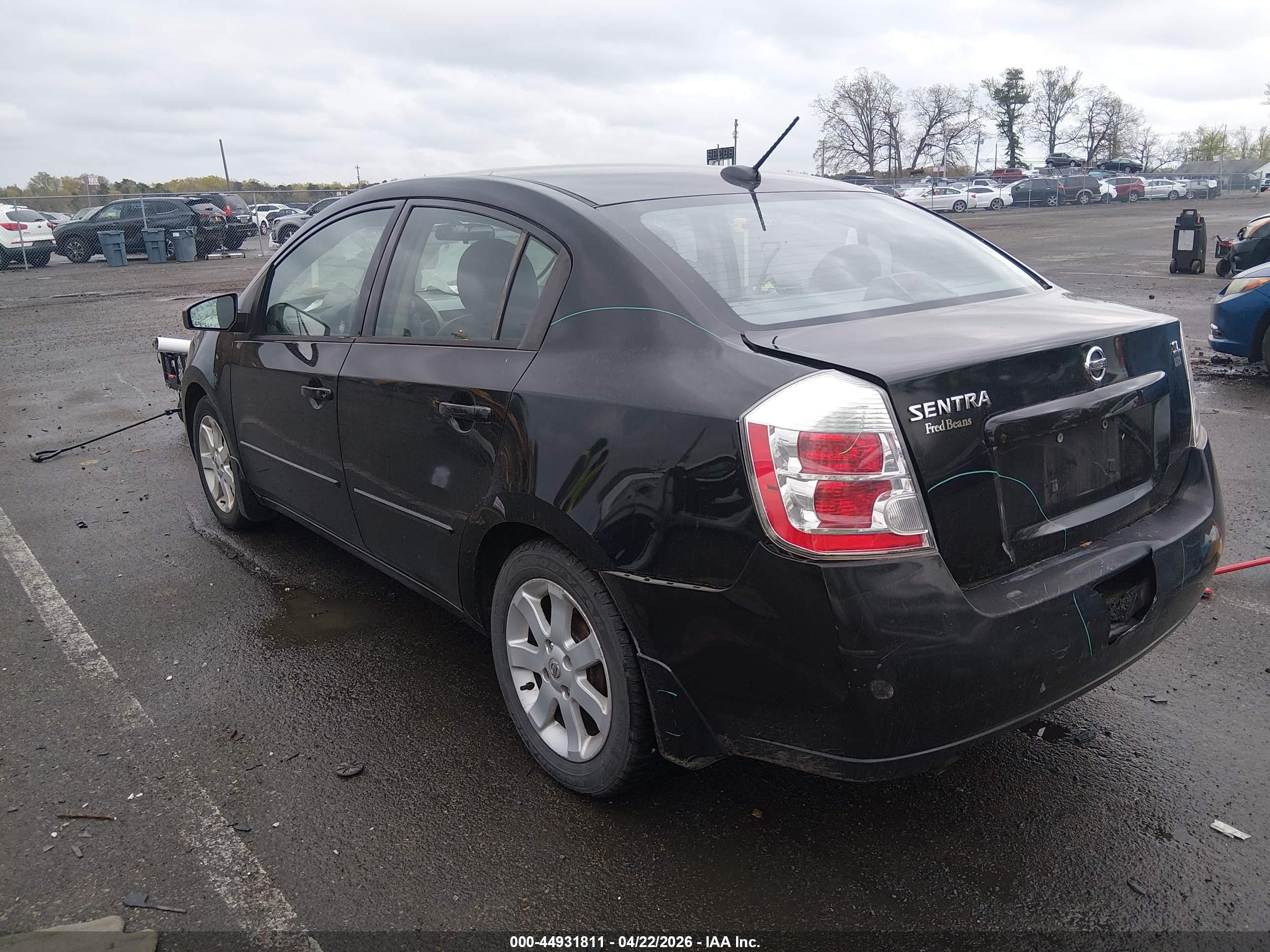 NISSAN SENTRA image 3