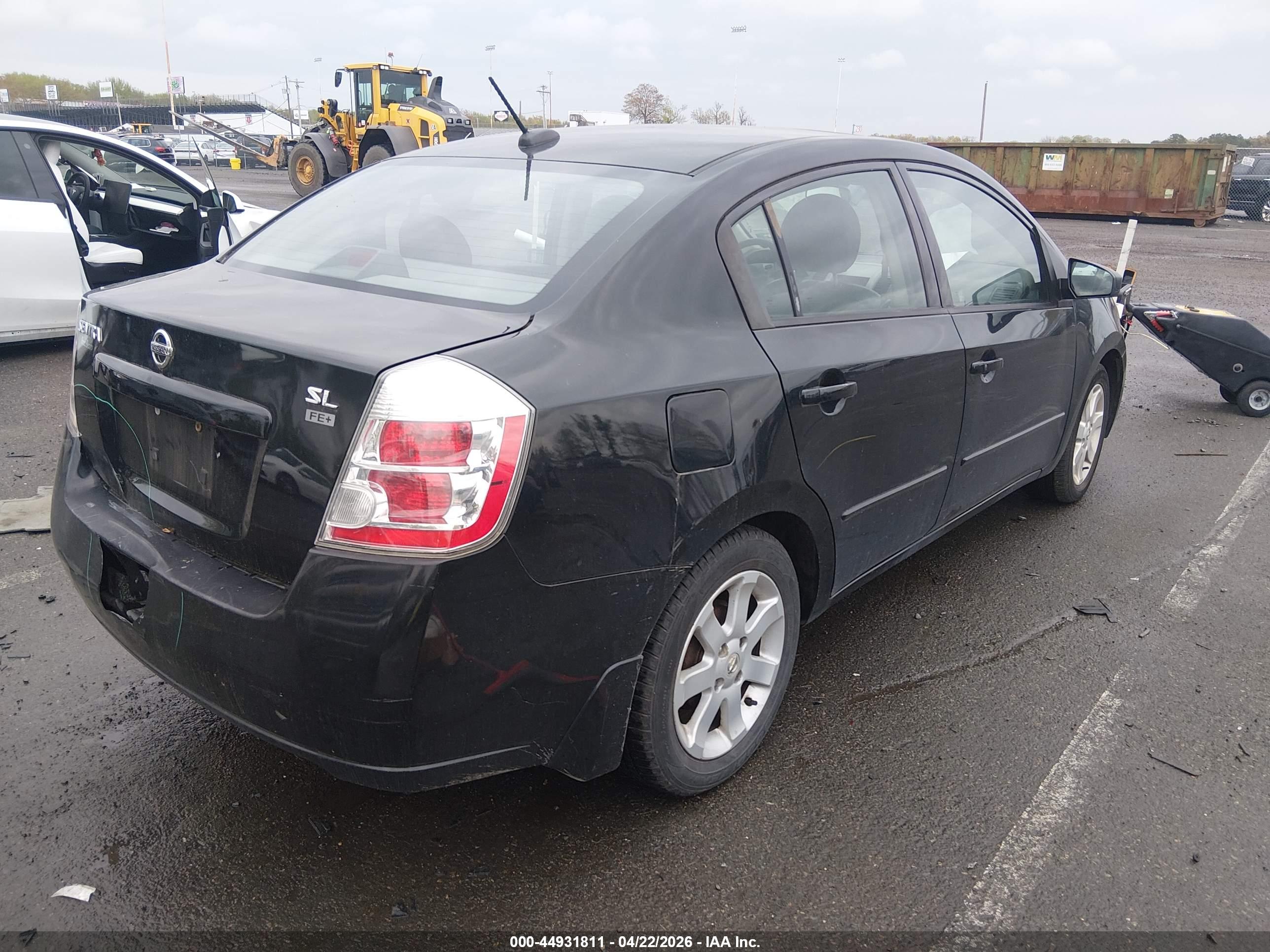 NISSAN SENTRA image 4