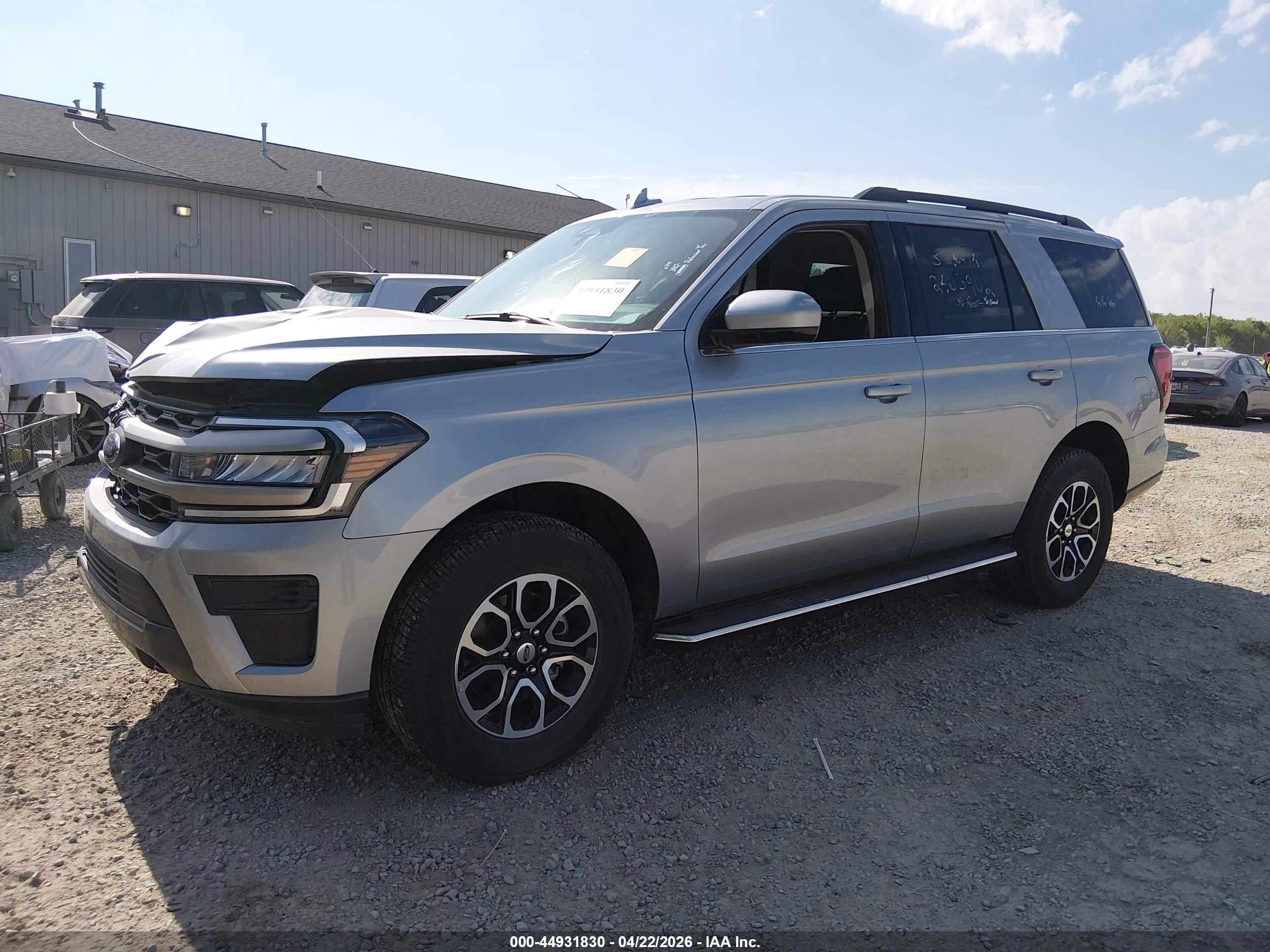 FORD EXPEDITION image 2