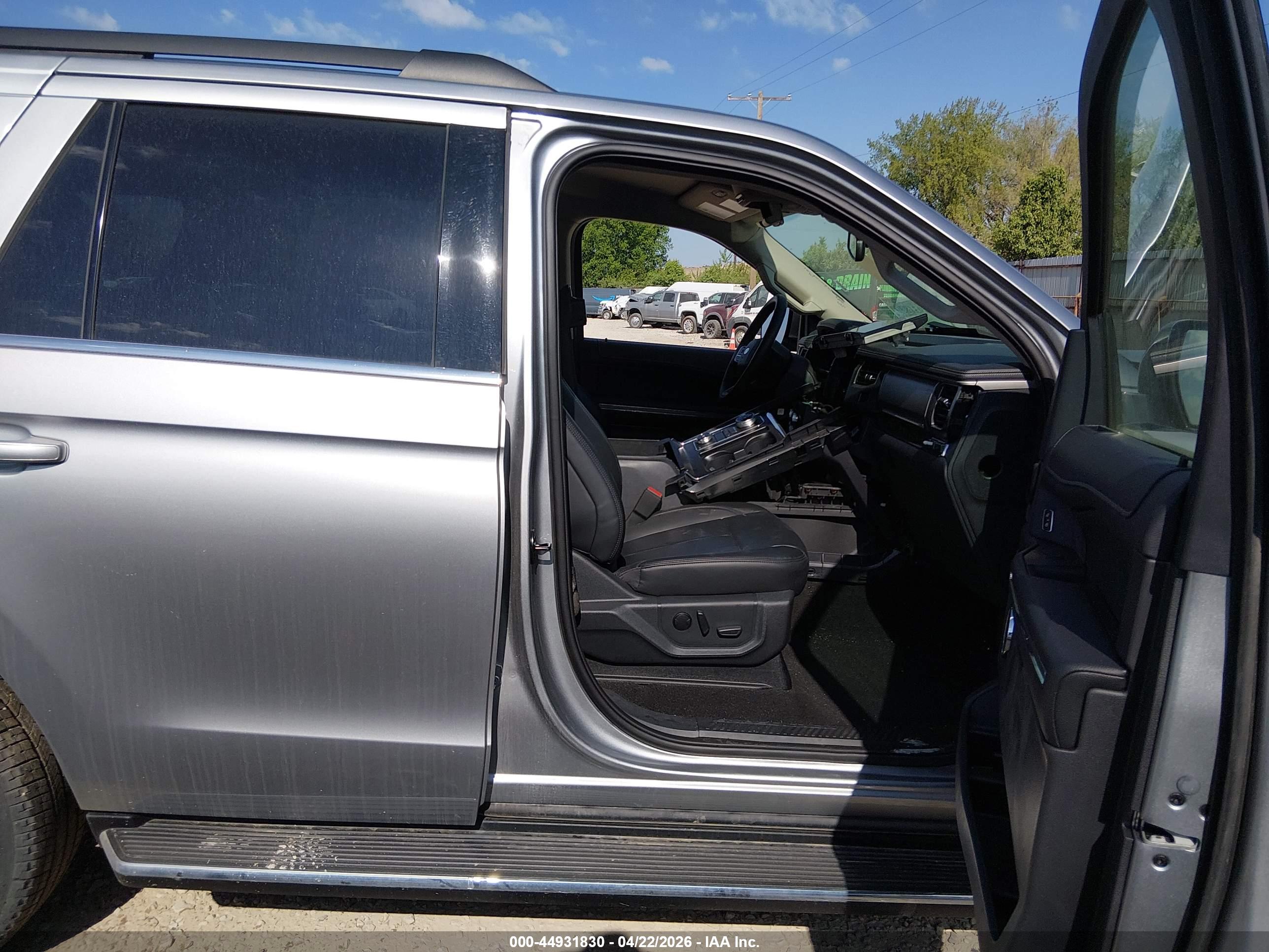 FORD EXPEDITION image 5