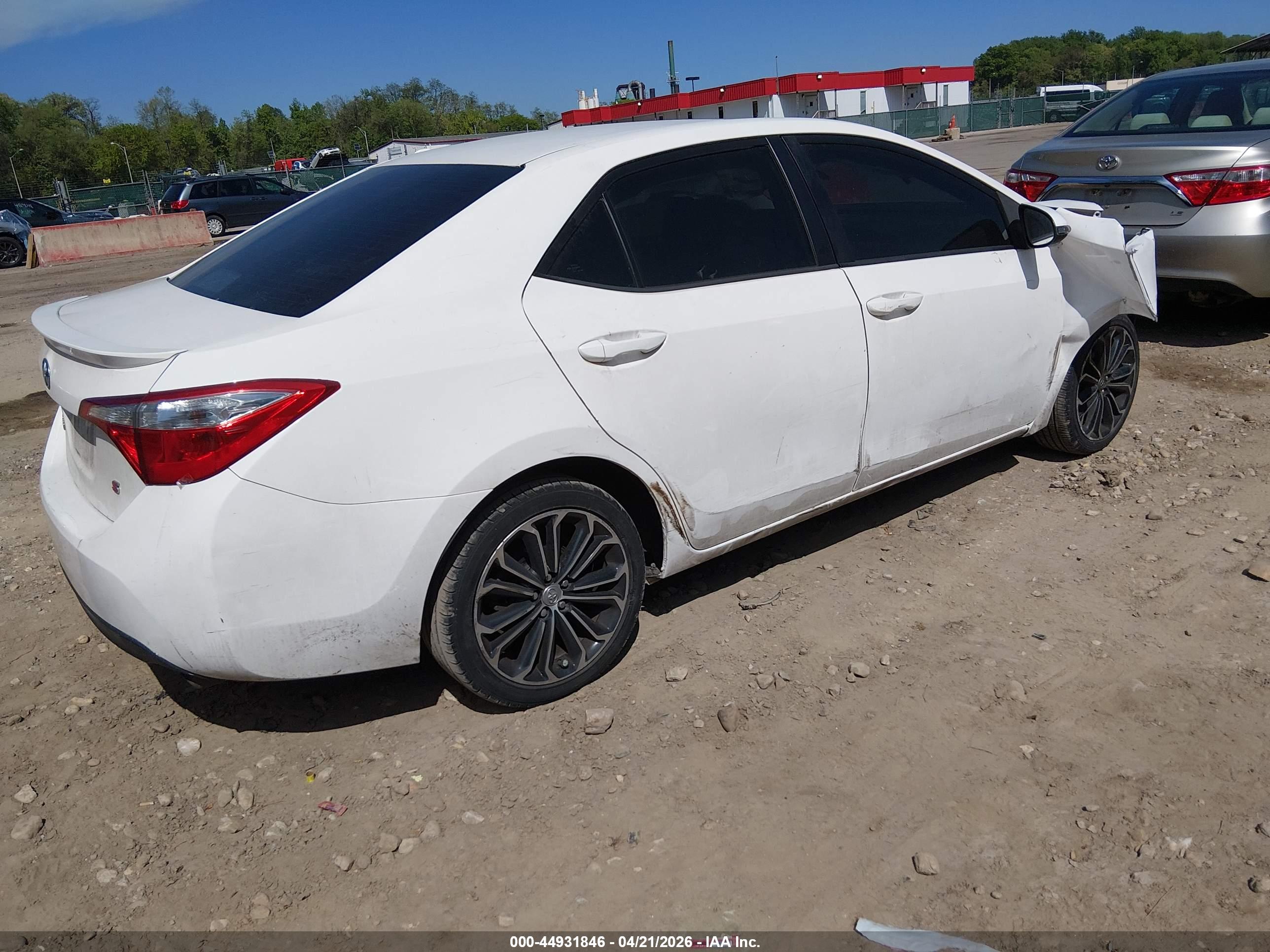 TOYOTA COROLLA image 4