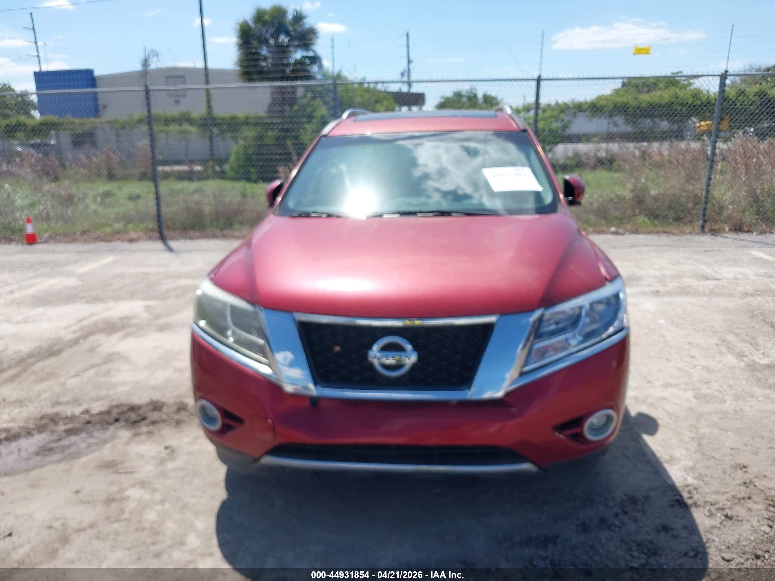 NISSAN PATHFINDER image 6