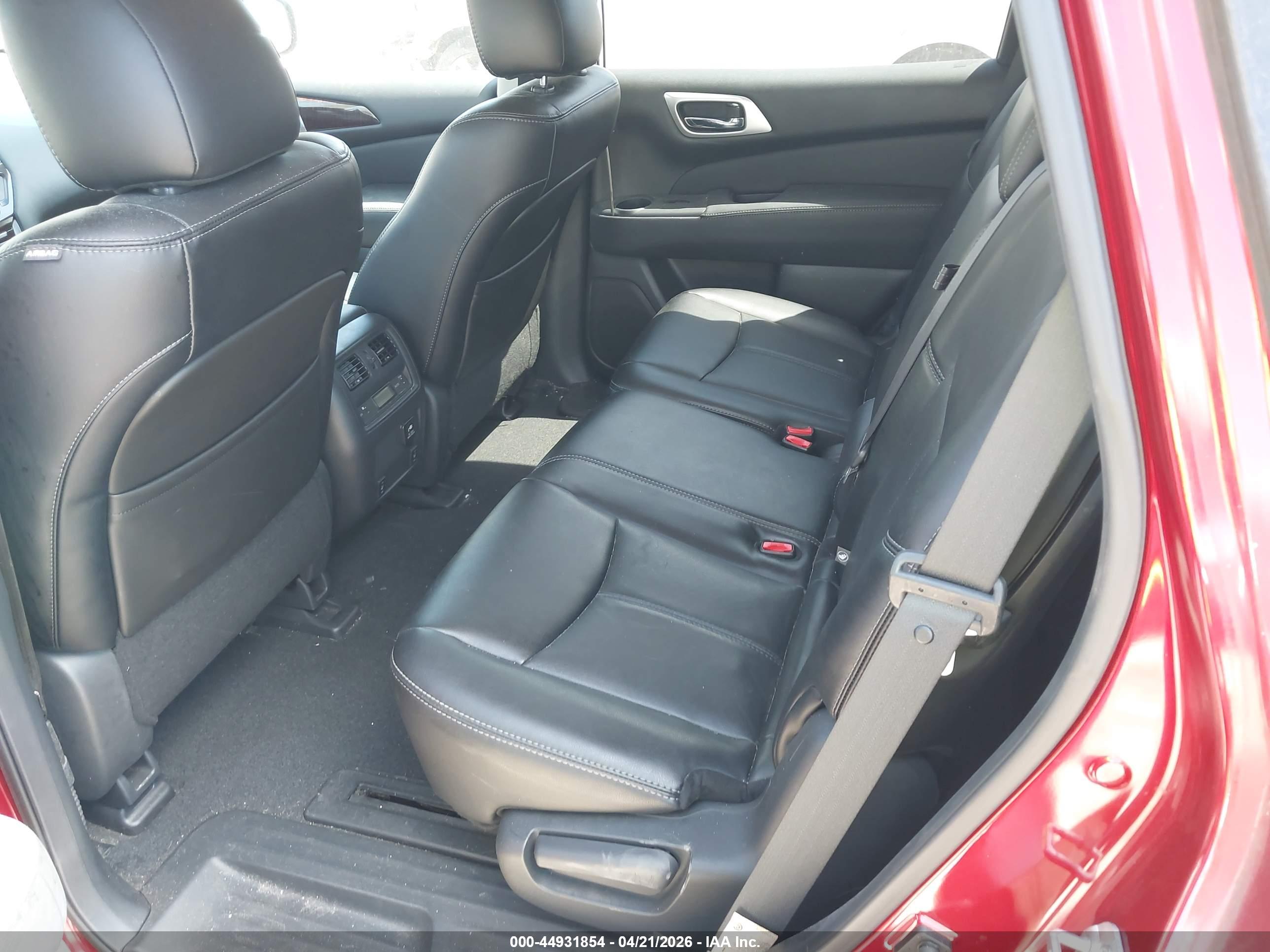 NISSAN PATHFINDER image 8